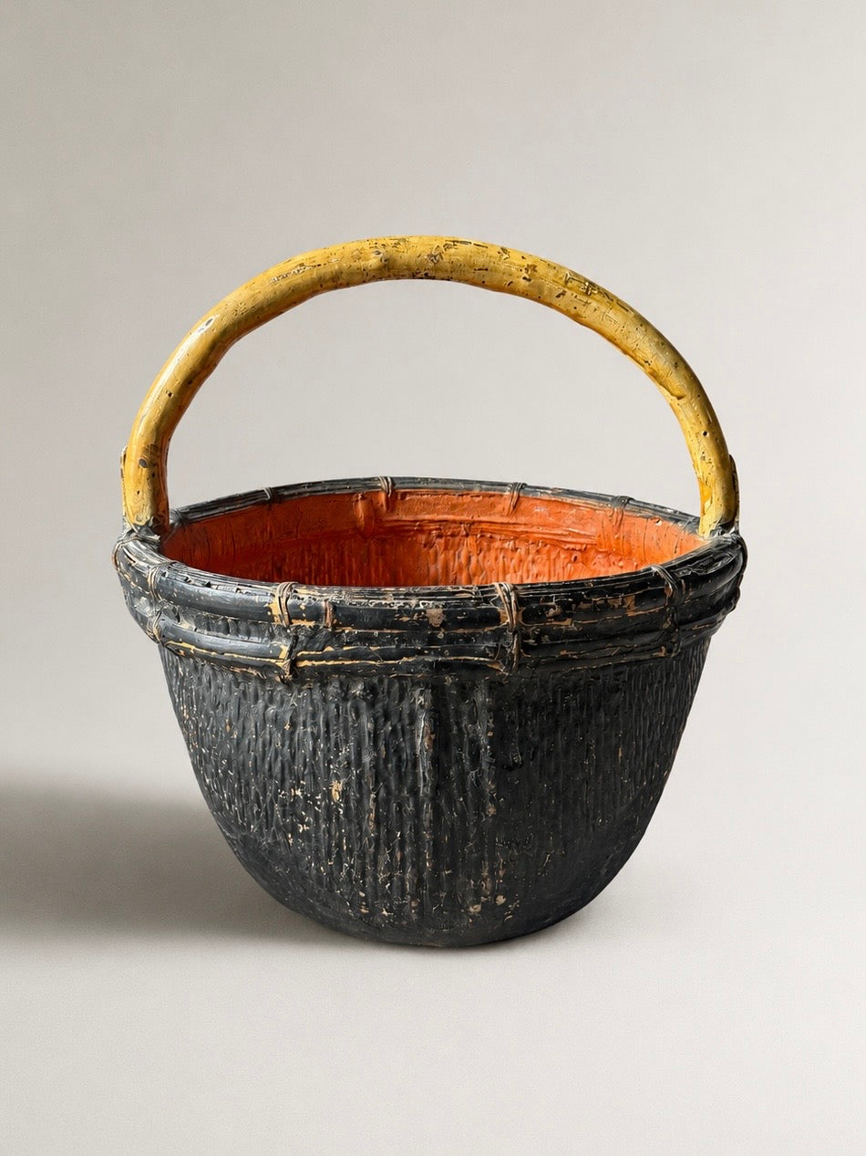 antique basket w/ handle No. 2