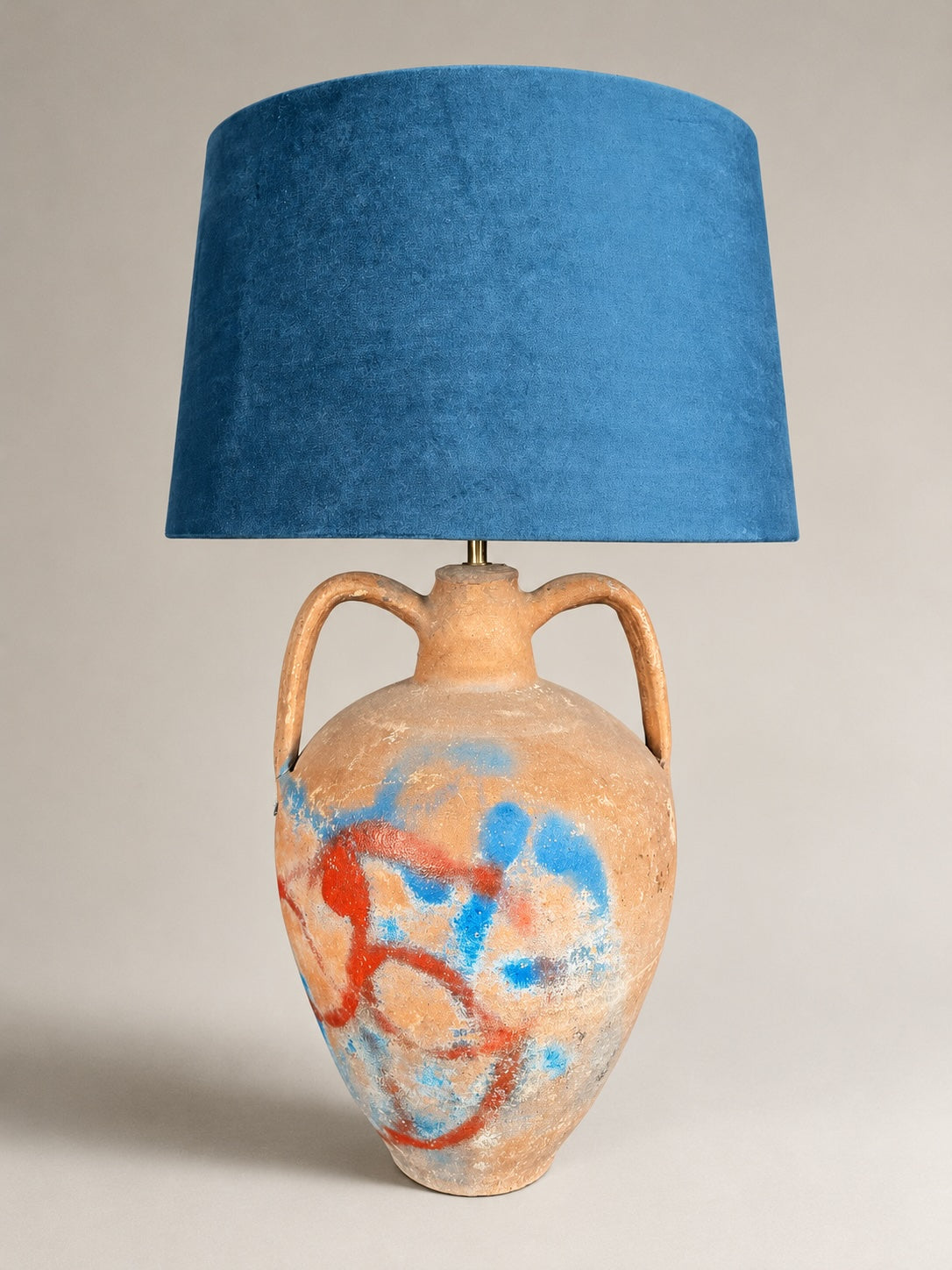 graffiti lamp antique amphora & velvet