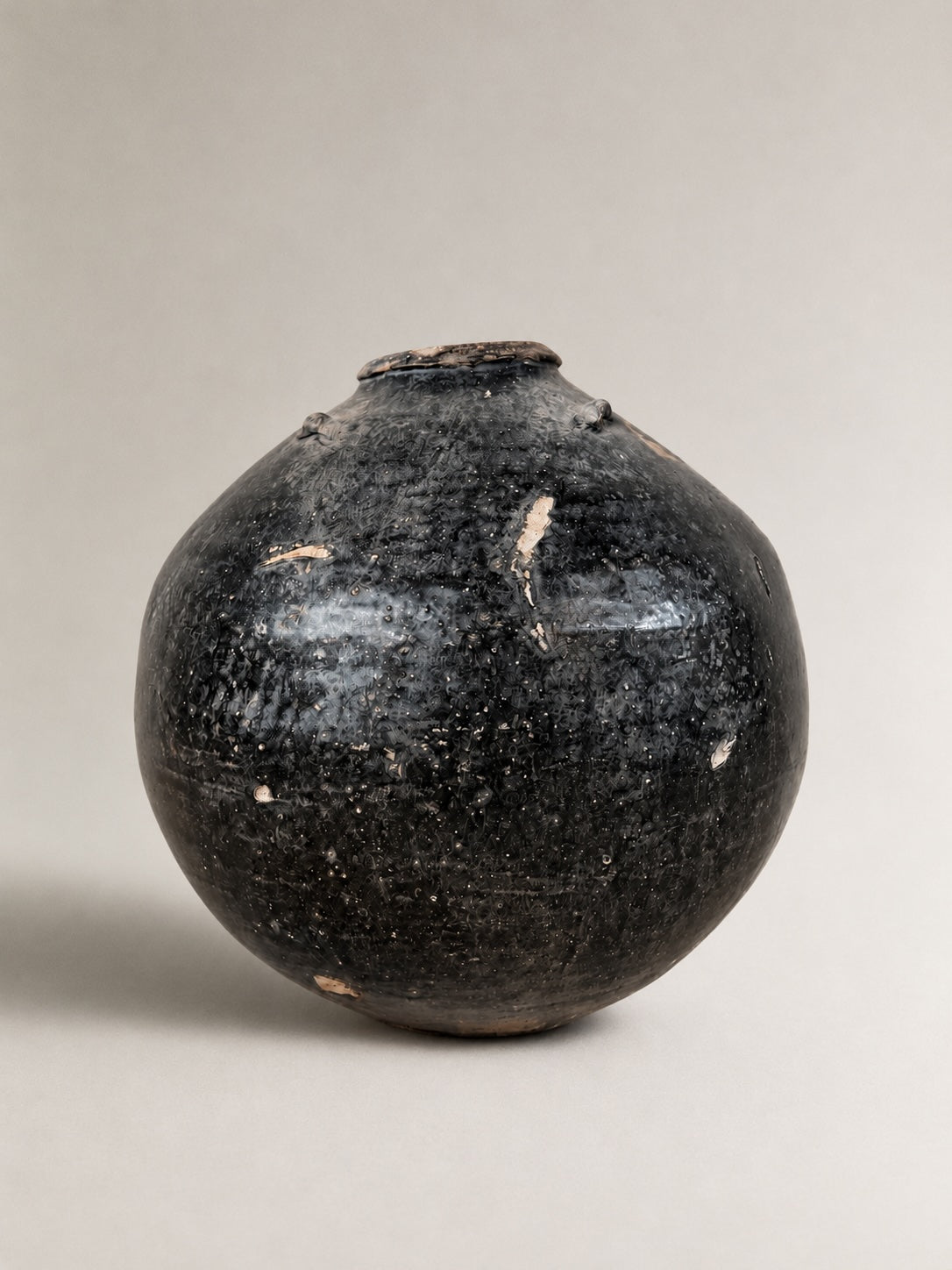 Antique Guangdong wine vessel – No. 1