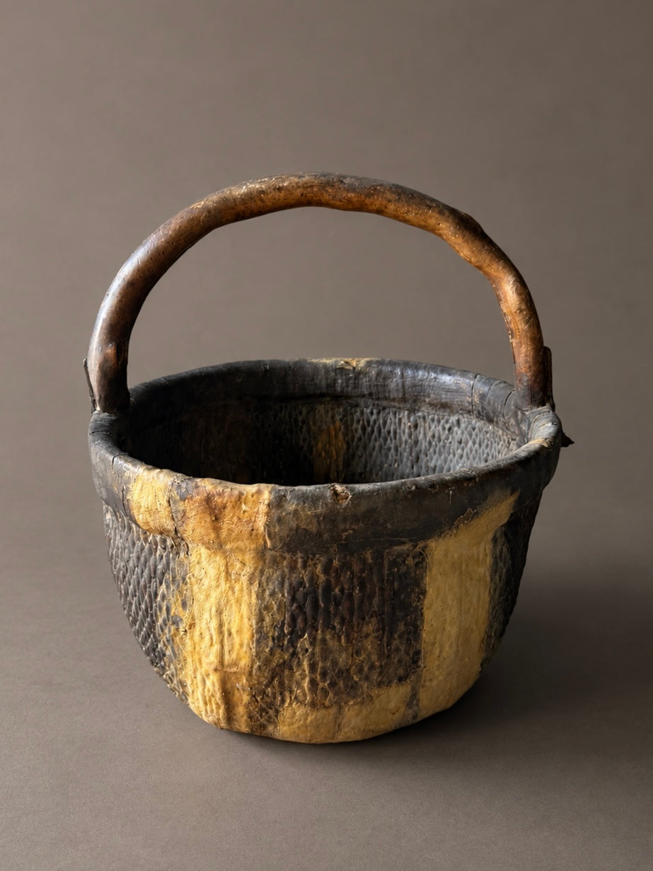 antique basket w/ handle No. 6
