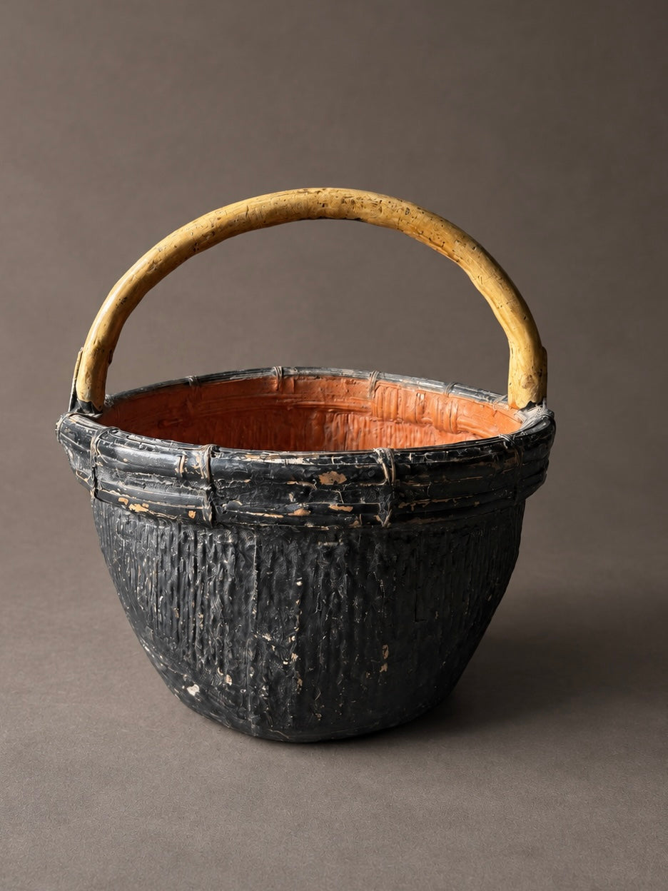 antique basket w/ handle No. 2