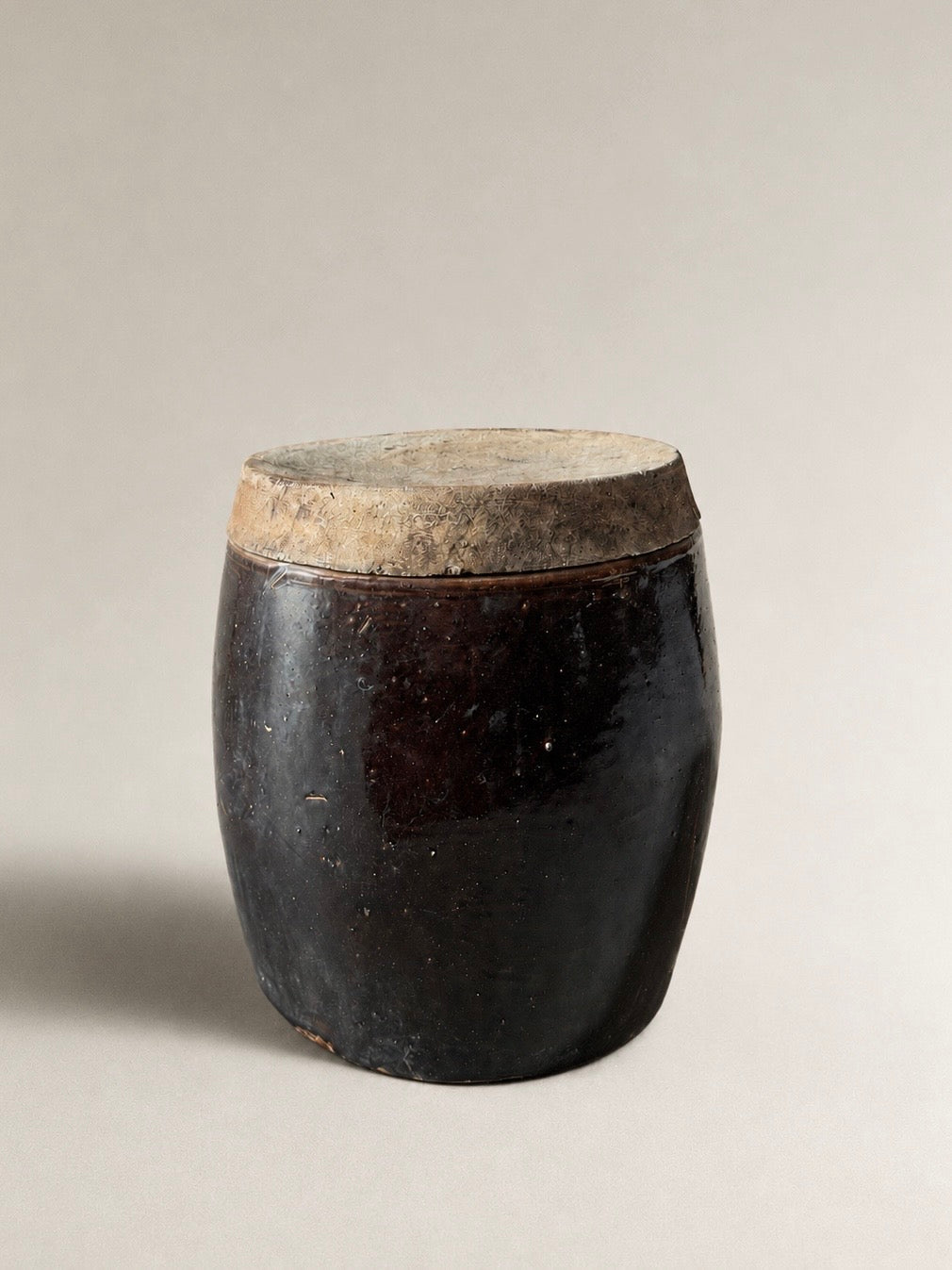 Antique Chinese apothecary jar w/ lid – No. 1