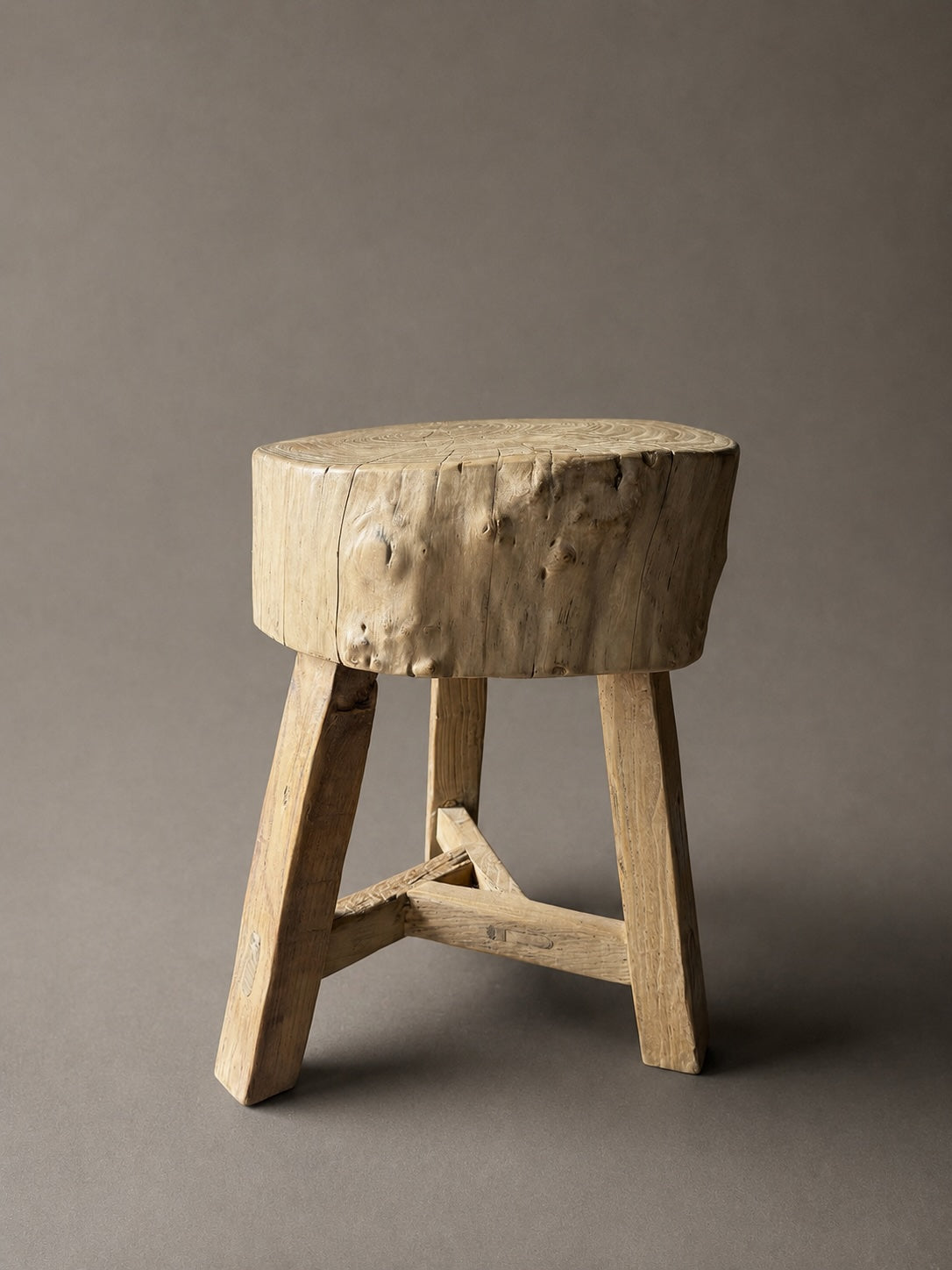 round block stool – No. 1