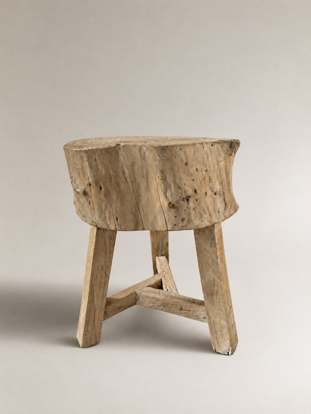 round block stool – No. 1