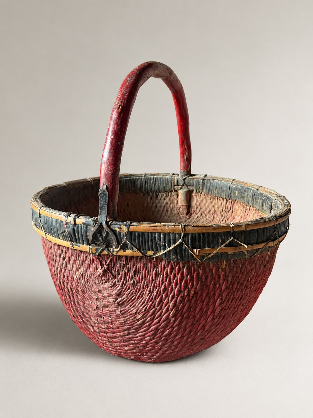 antique basket w/ handle No. 5