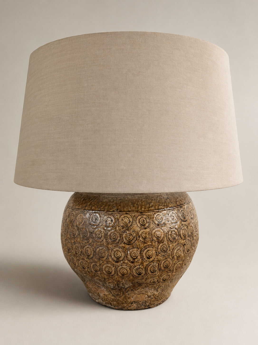 Tischlampe aus antikem Seashell Coin Topf