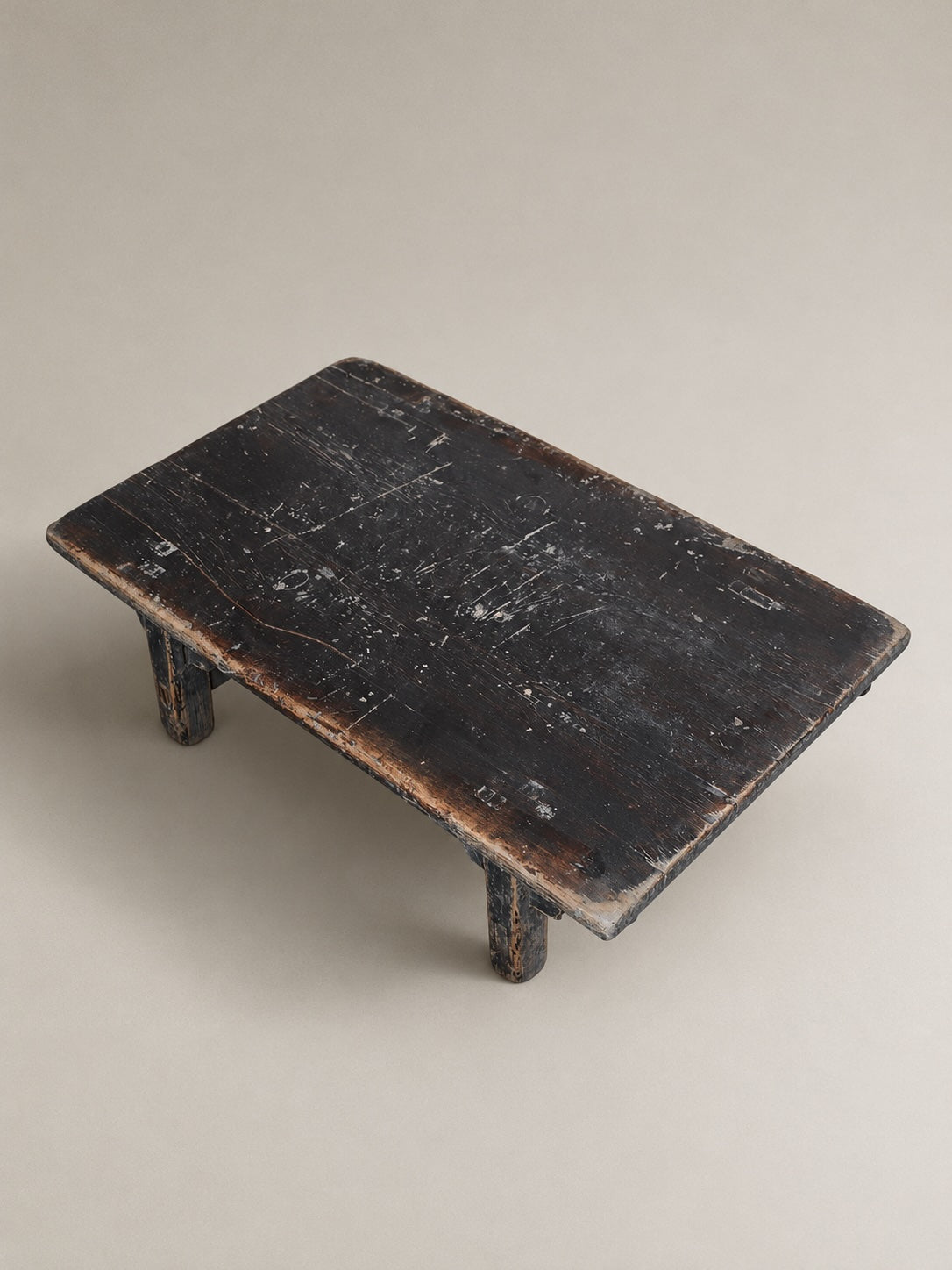 Kang table black patina