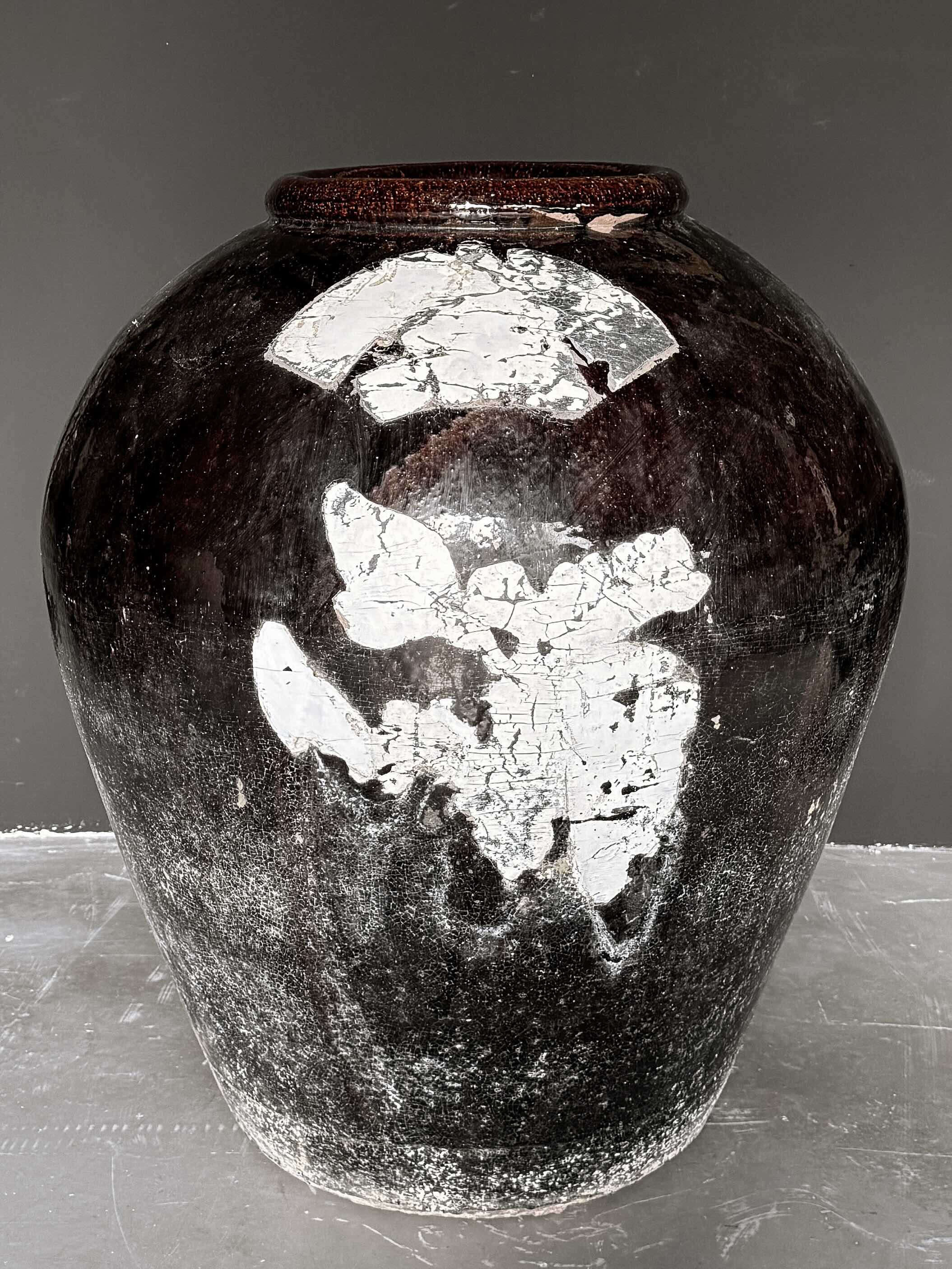 Shanxi black – patina vessel