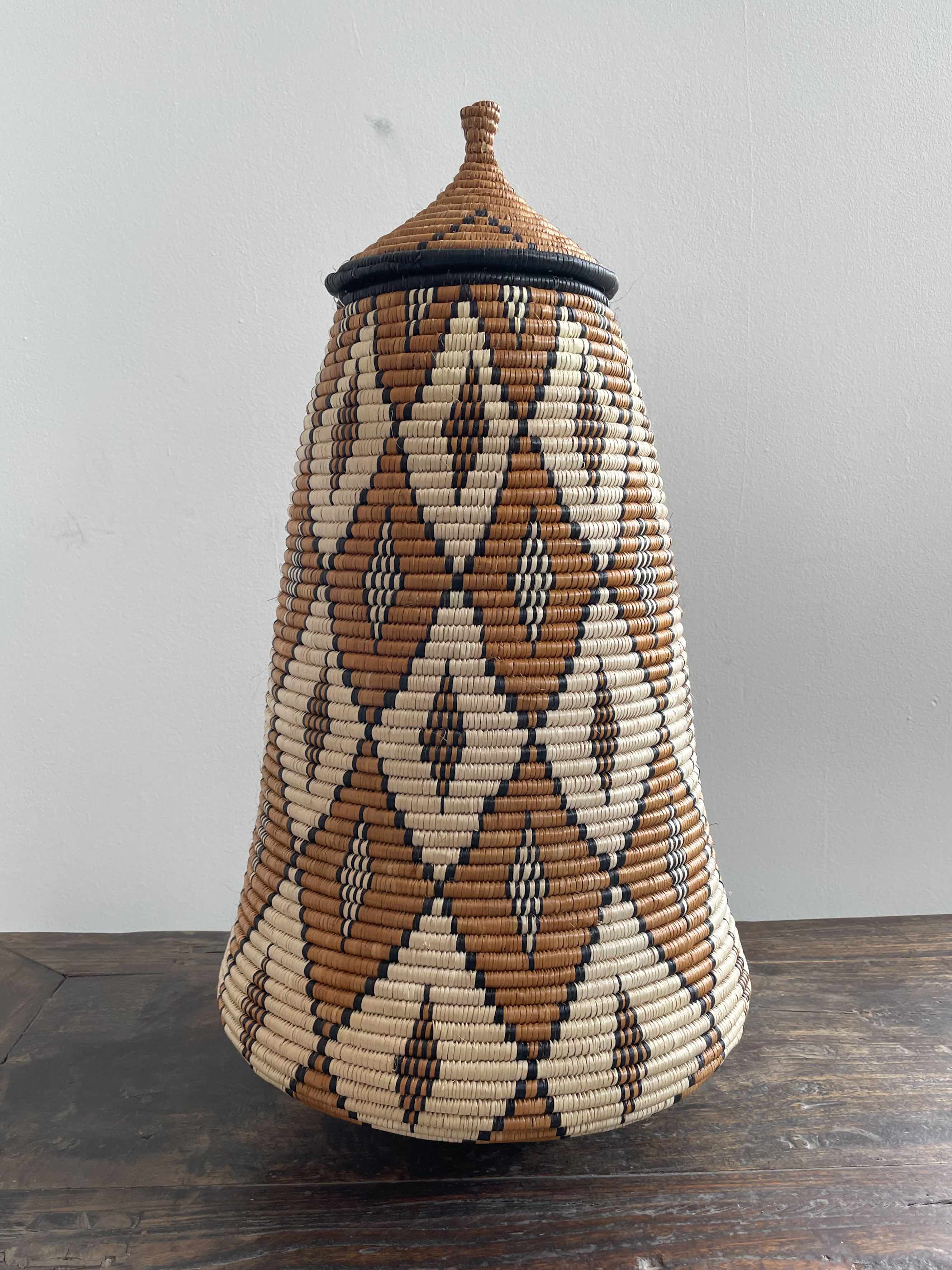 Zulu Basket #22