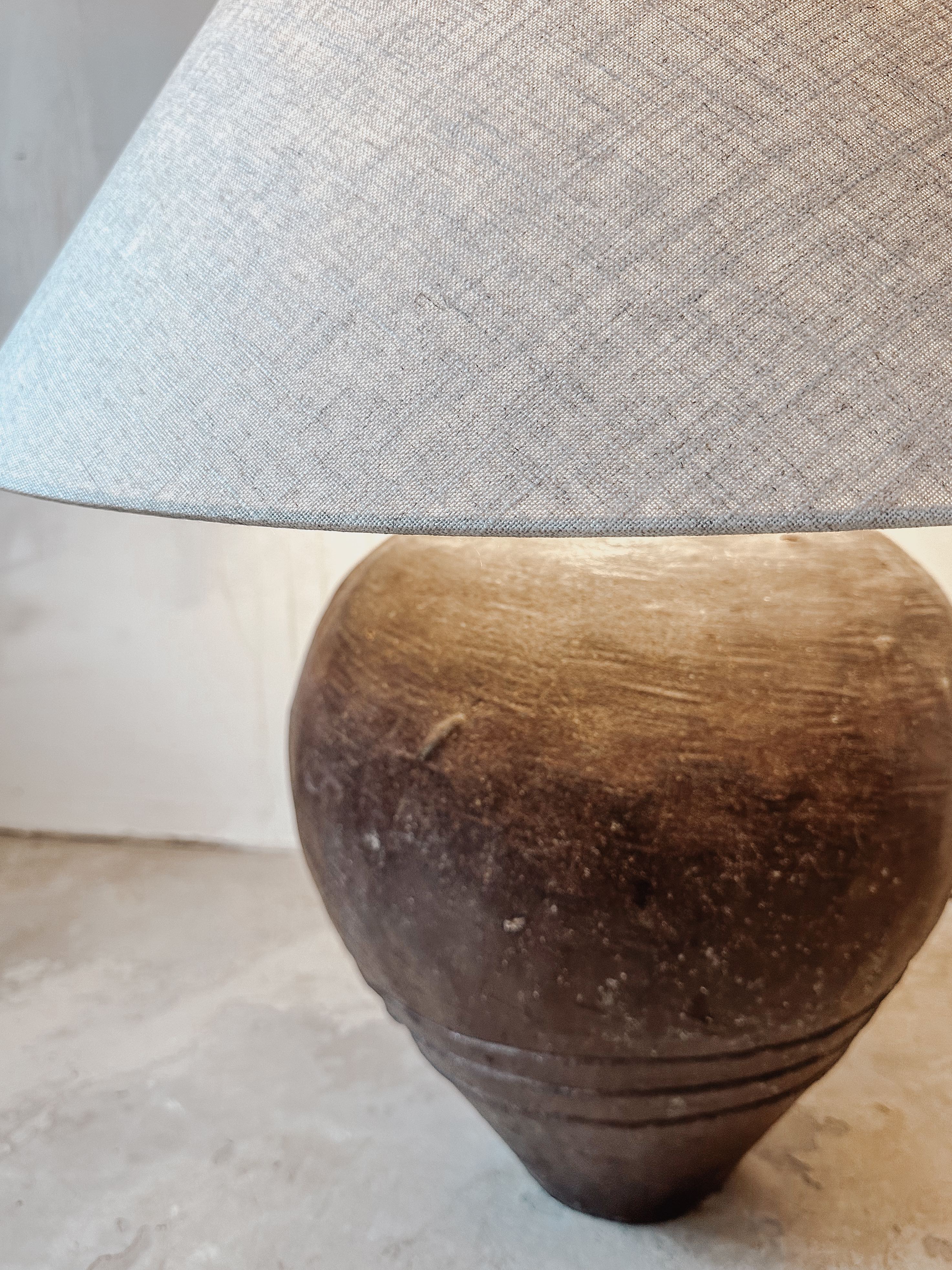 Lampe antiker Wassertopf & Leinen
