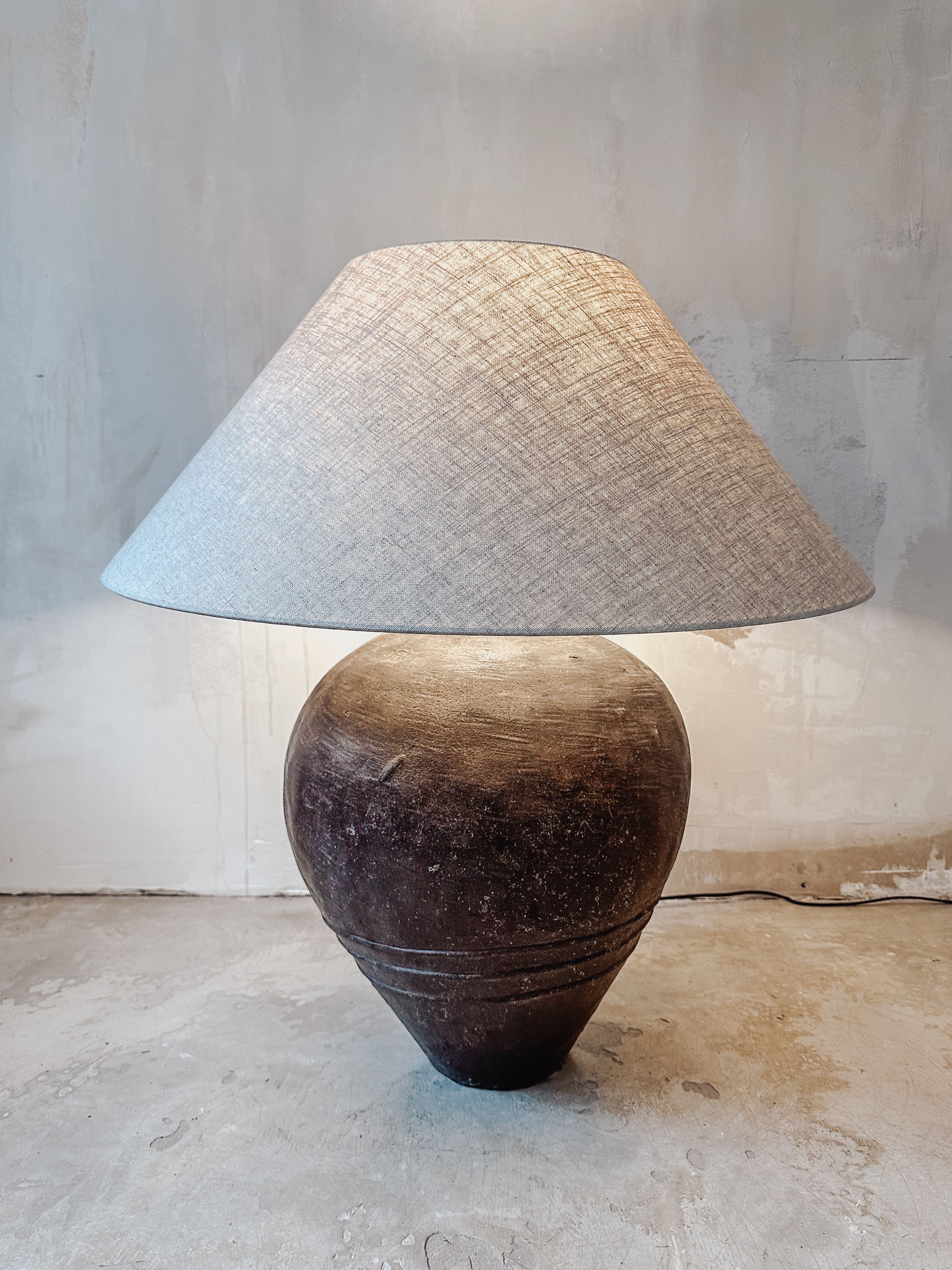 Lampe antiker Wassertopf & Leinen