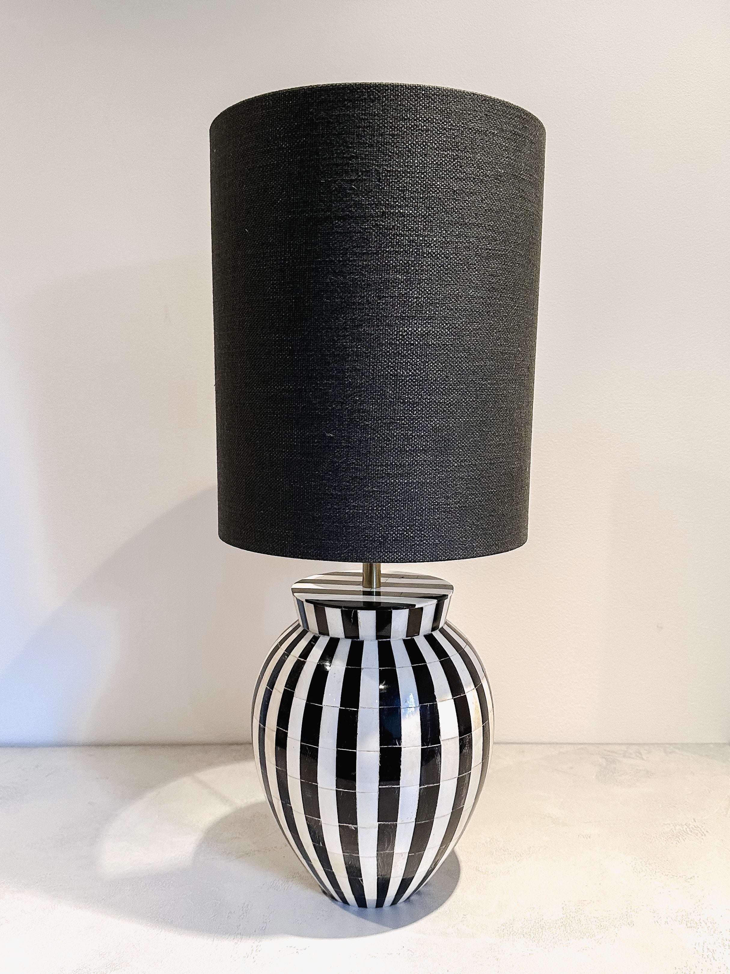 Table lamp bone inlay black/white