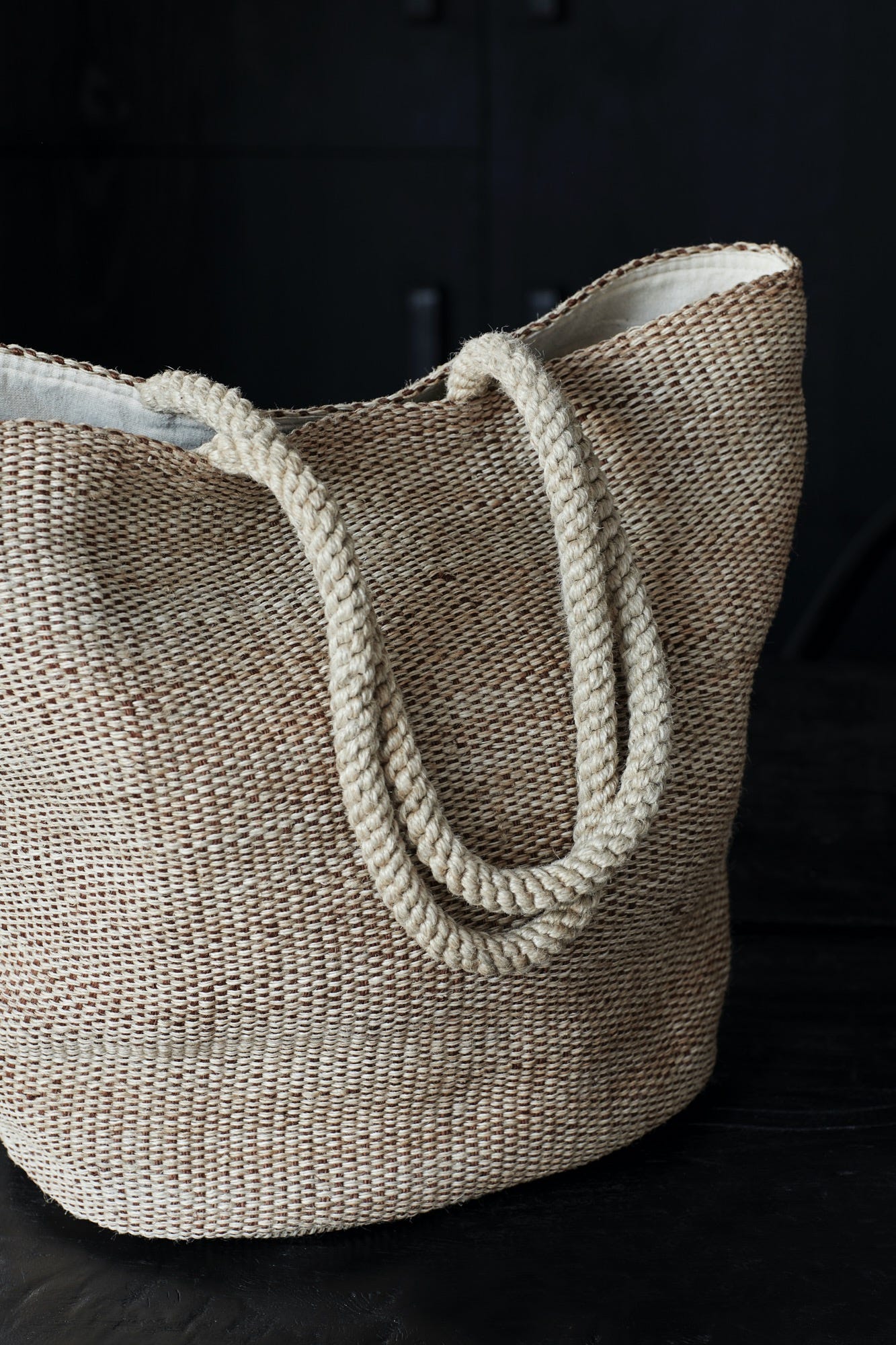 Jute Shopper - Mo's Interior Art