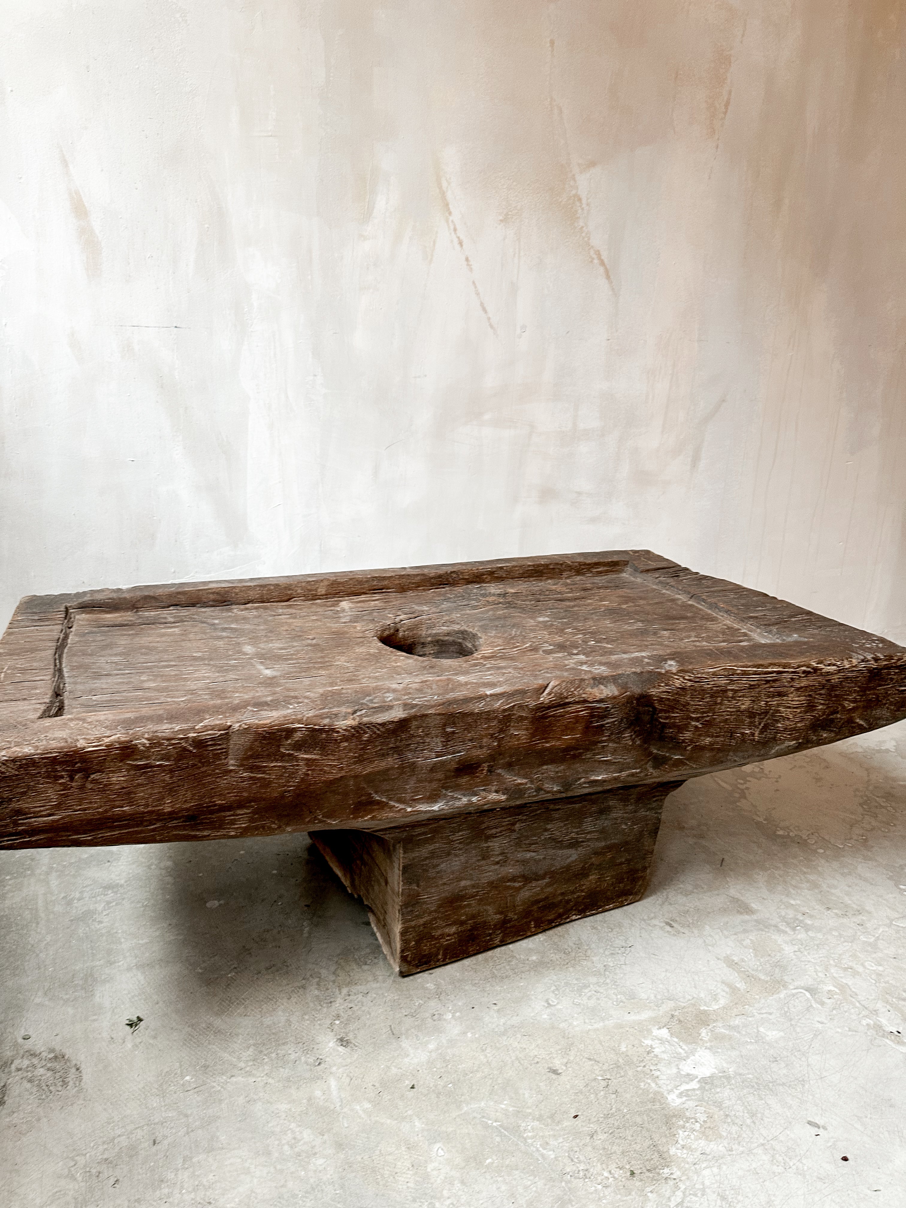 The large grinder table