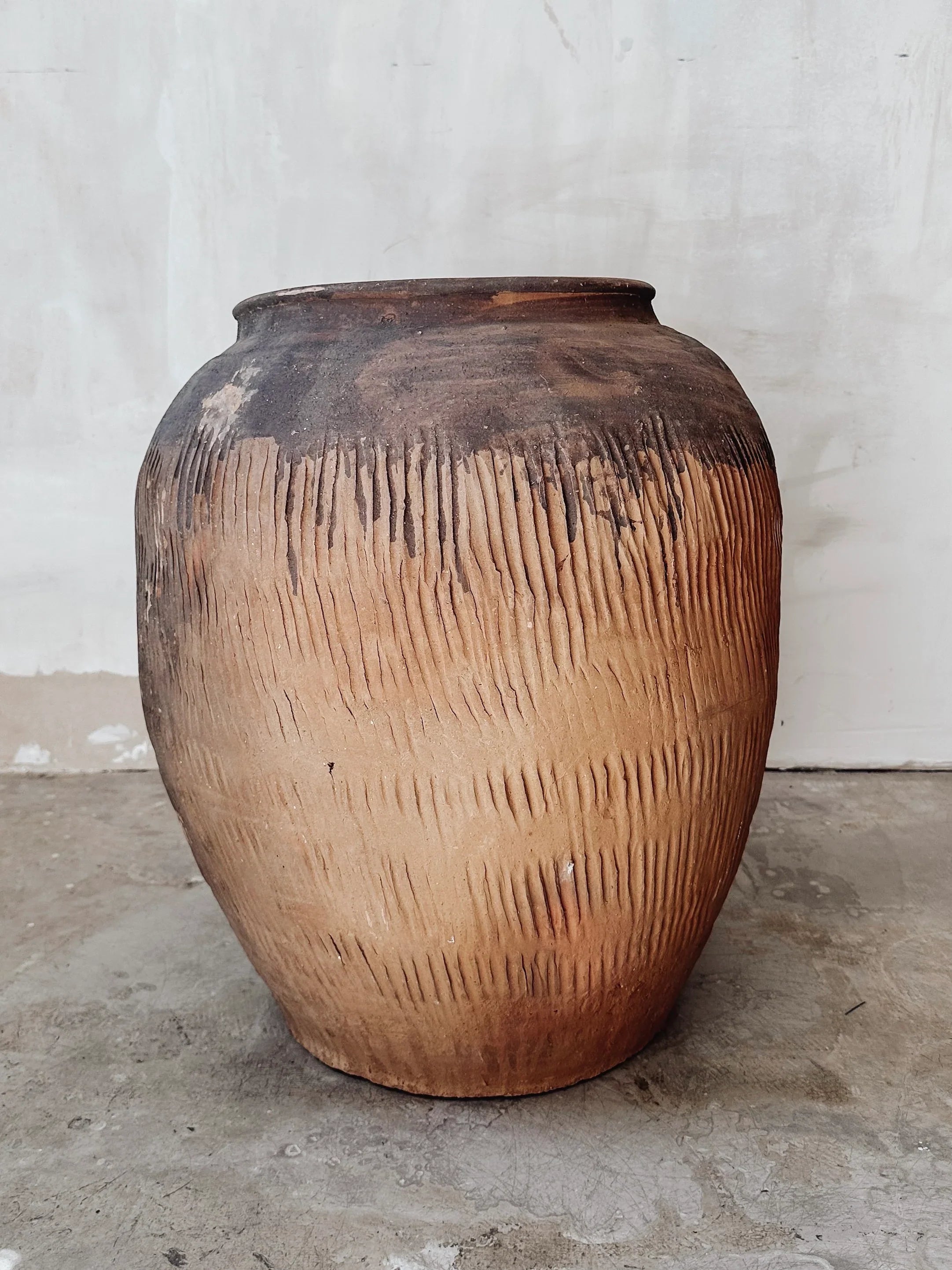 % pottery & baskets %