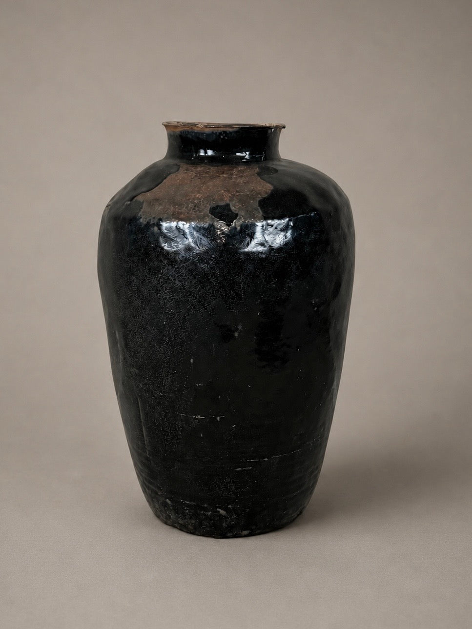 Shanxi black - tall patina vessel No. 1