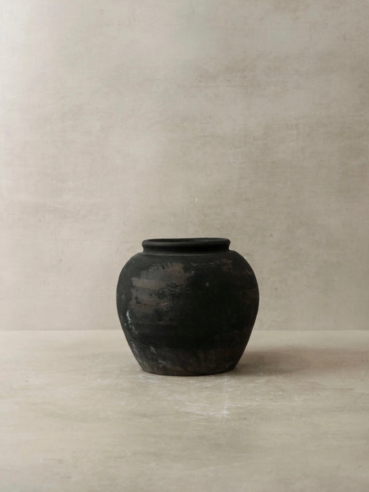 Old Chinese dark pot #6