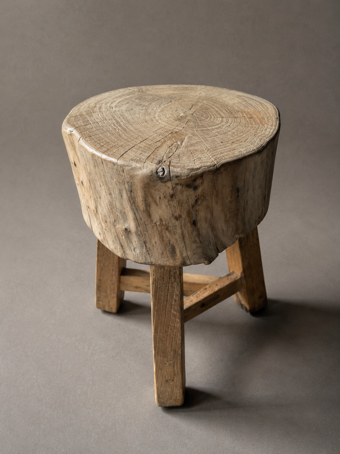 round block stool – No. 1
