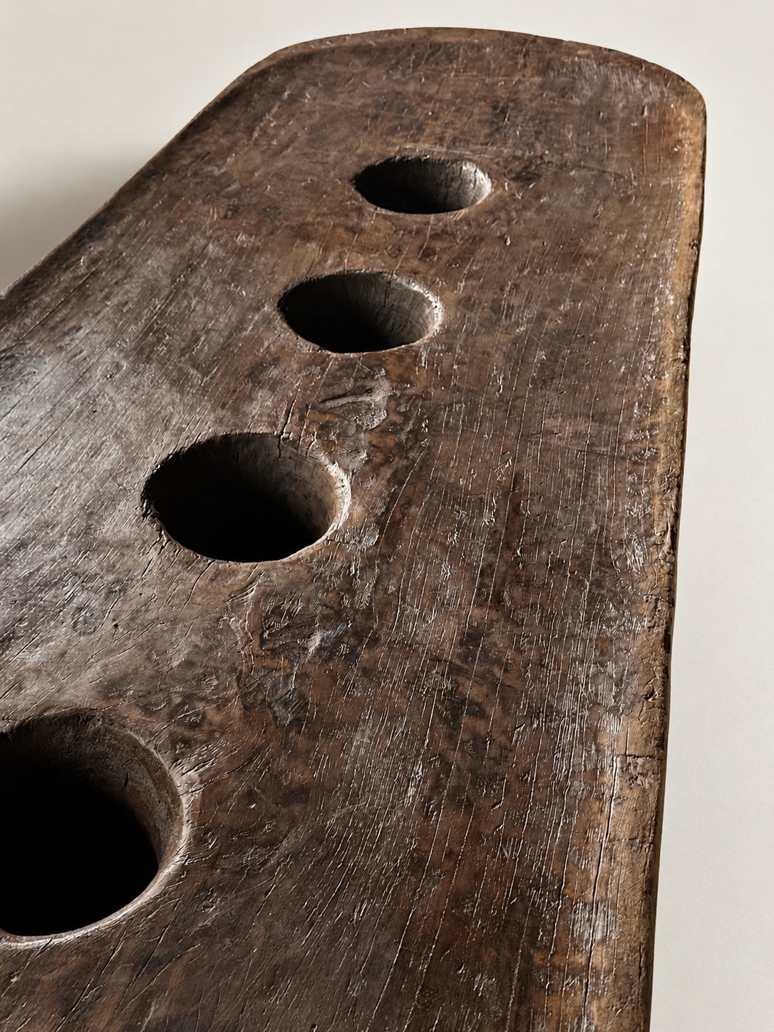 original Naga grinder table