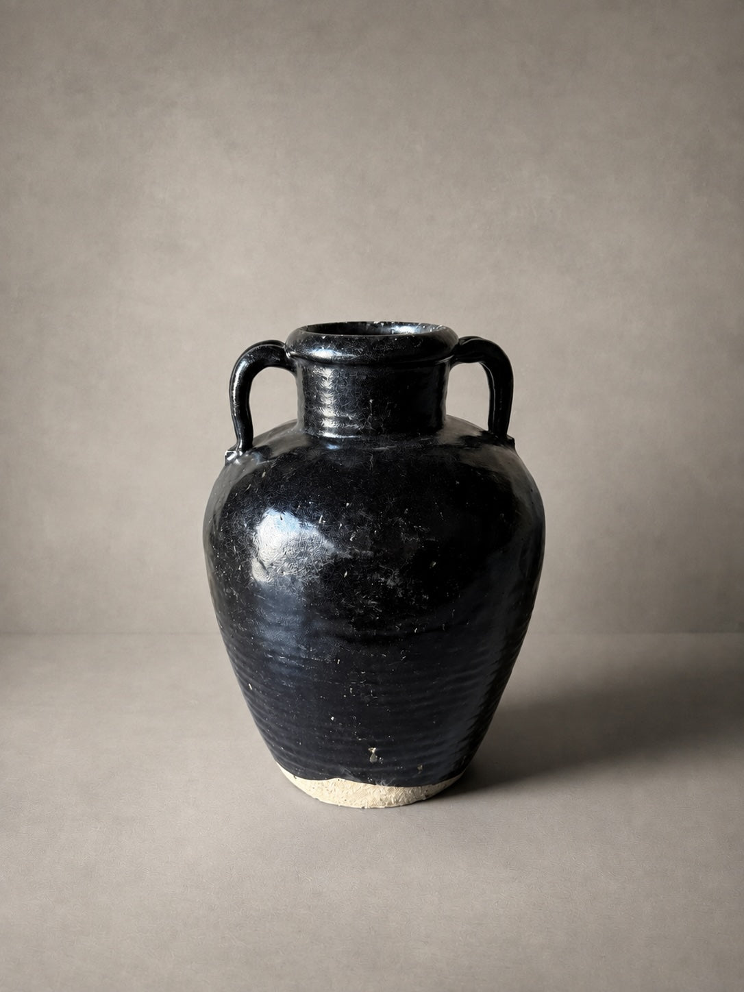 Shanxi black - tall vessel / handle No. 4