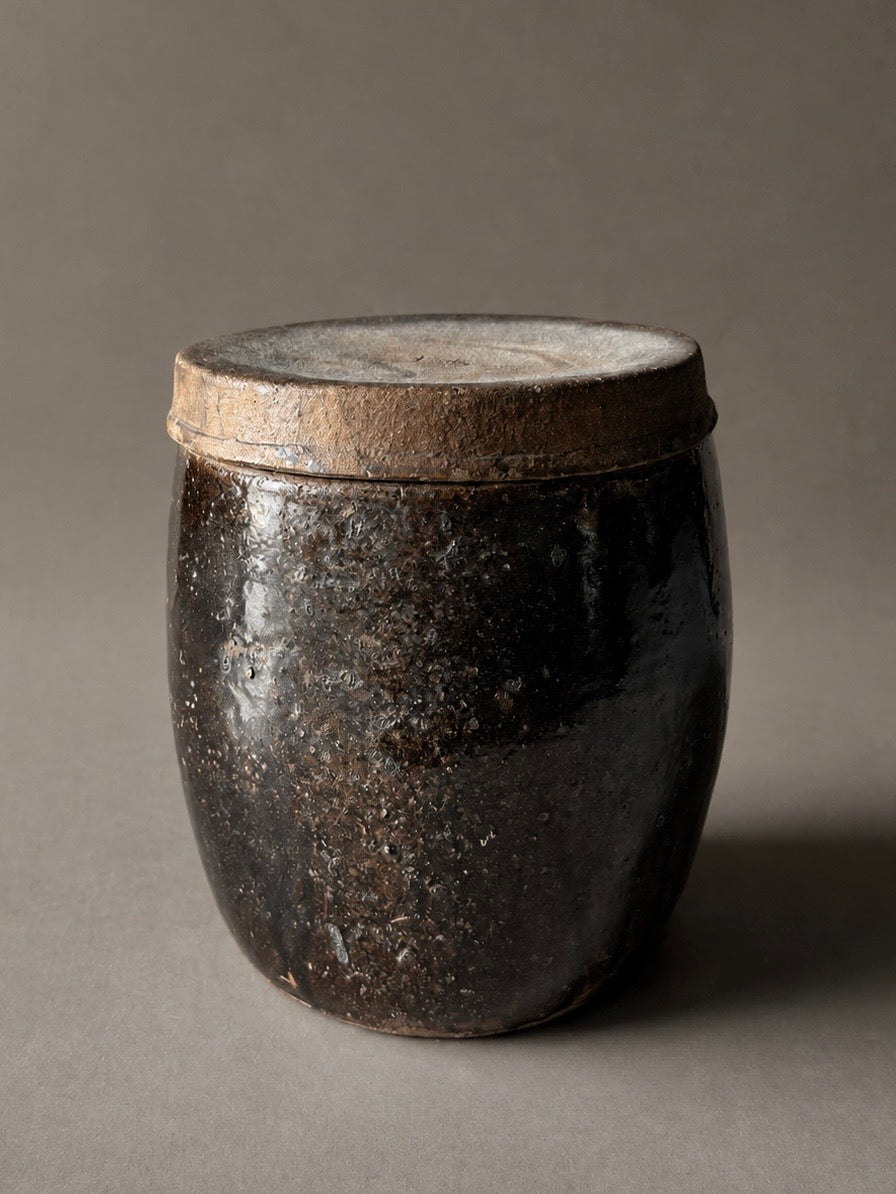 Antique Chinese apothecary jar w/ lid – No. 3