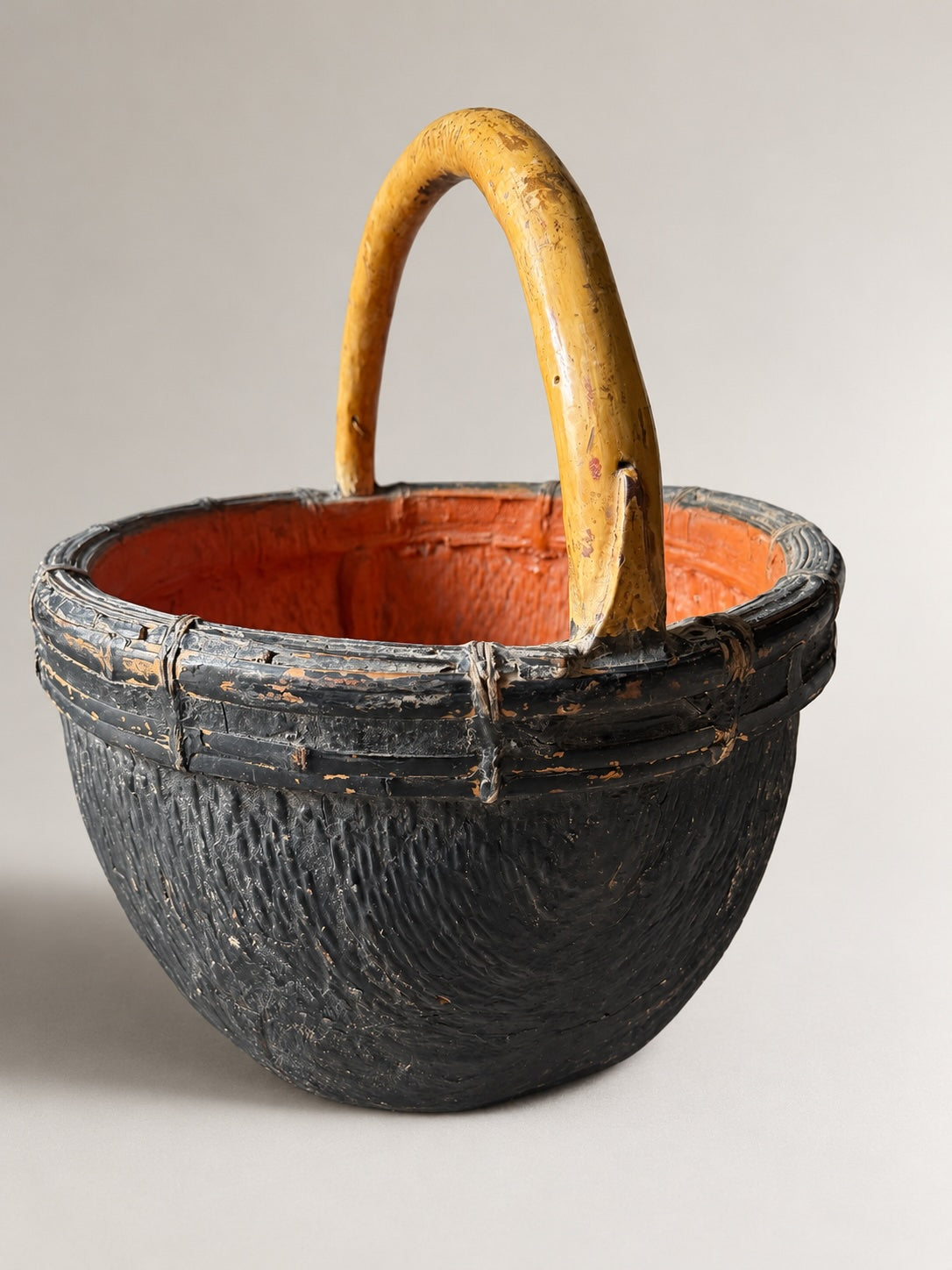 antique basket w/ handle No. 2
