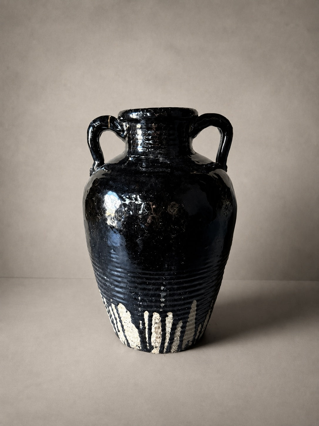 Shanxi black - tall vessel / handle No. 2