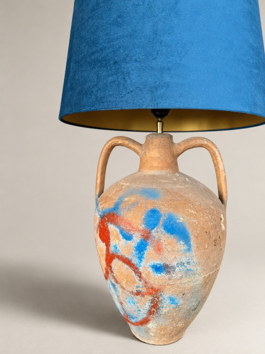 graffiti lamp antique amphora & velvet