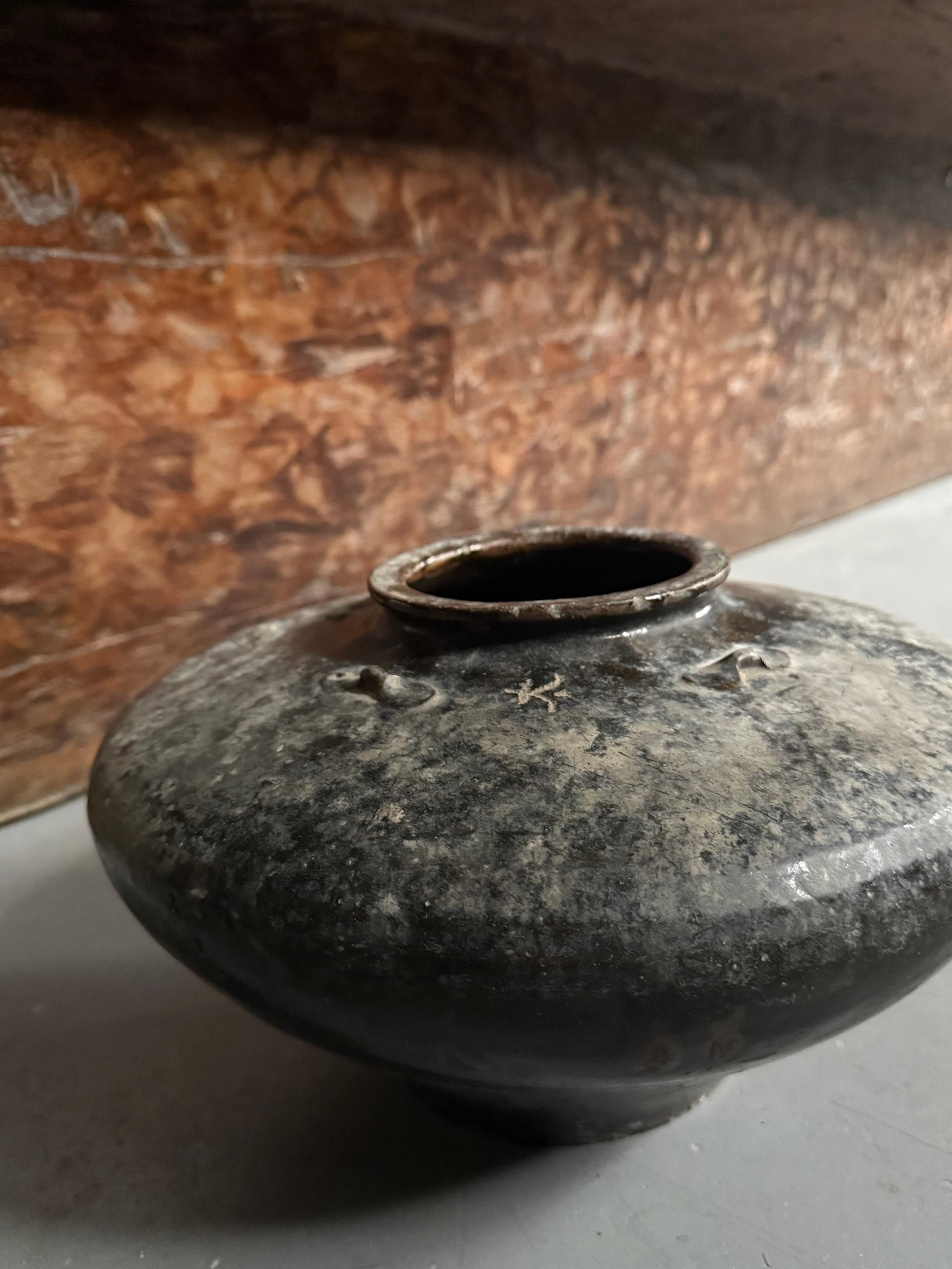 antique flat rice wine pot #1