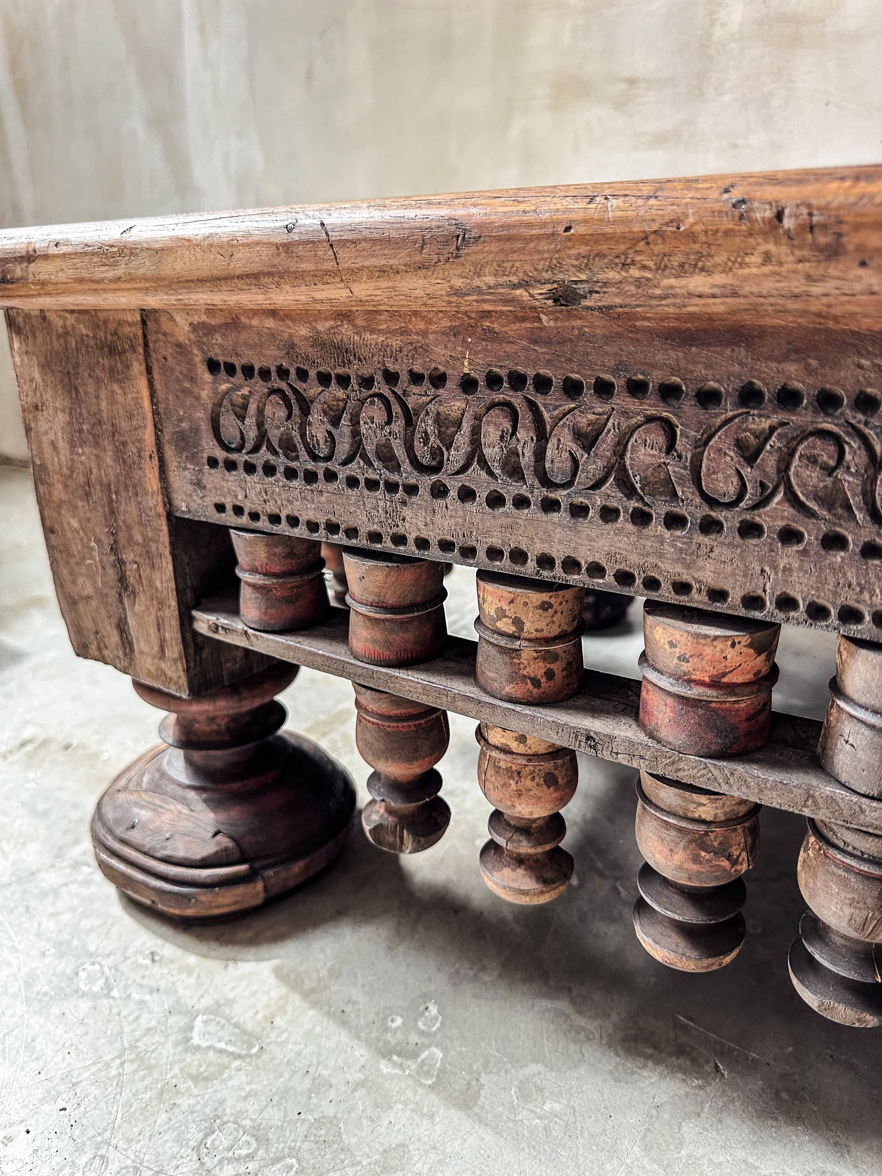 Bajot coffee table
