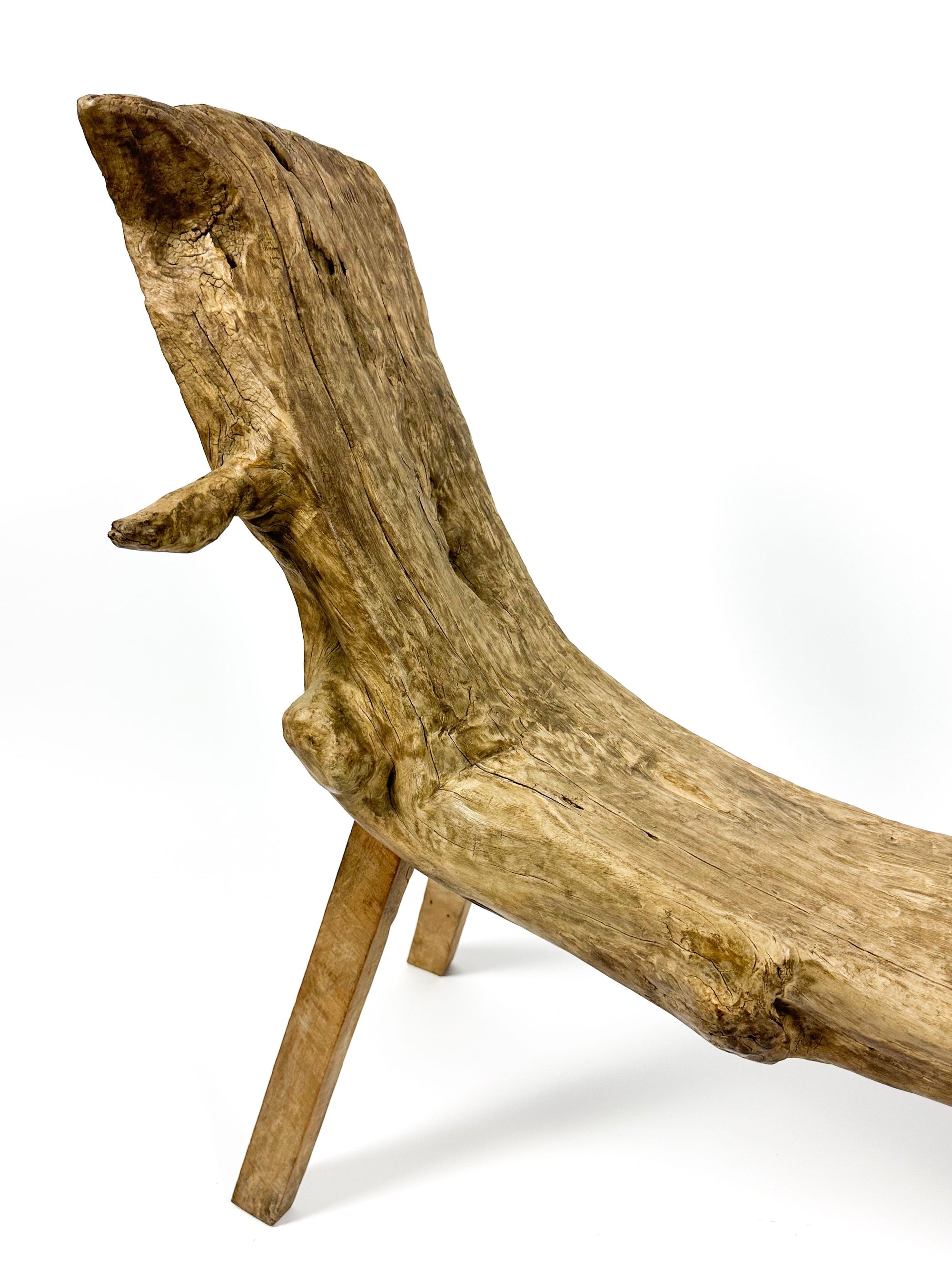 The sculptural primitive bench