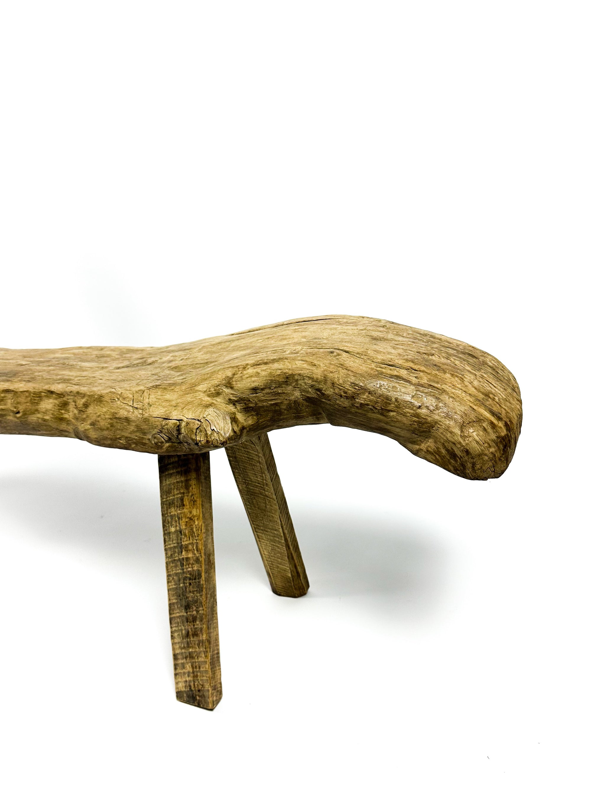 The sculptural primitive bench