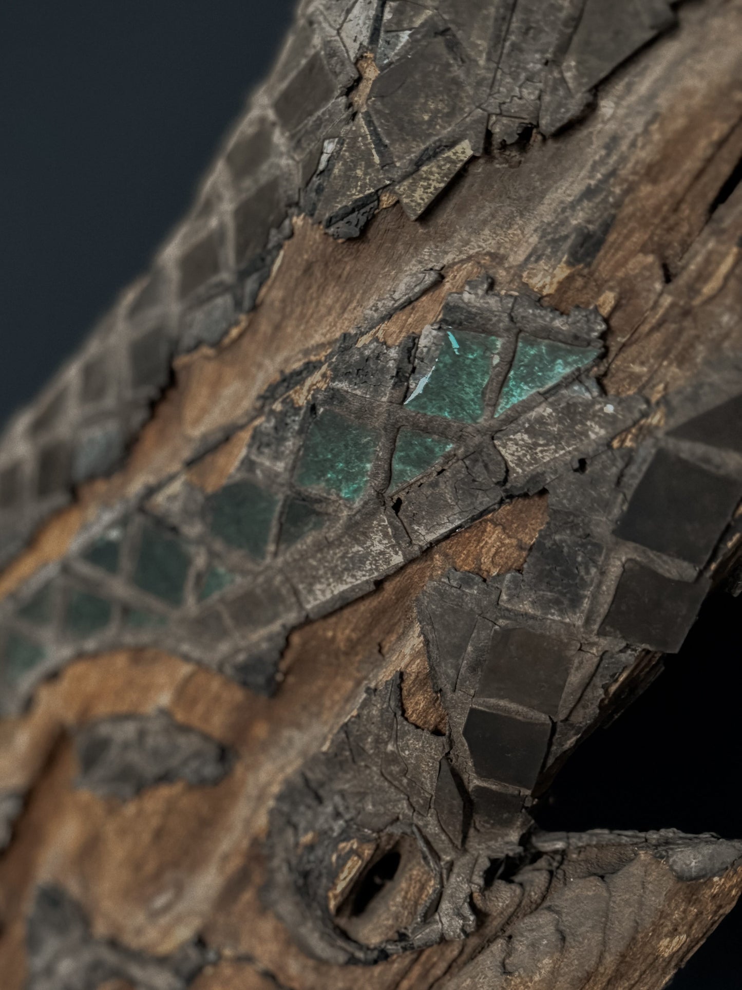 pair of antique Burmese chofas