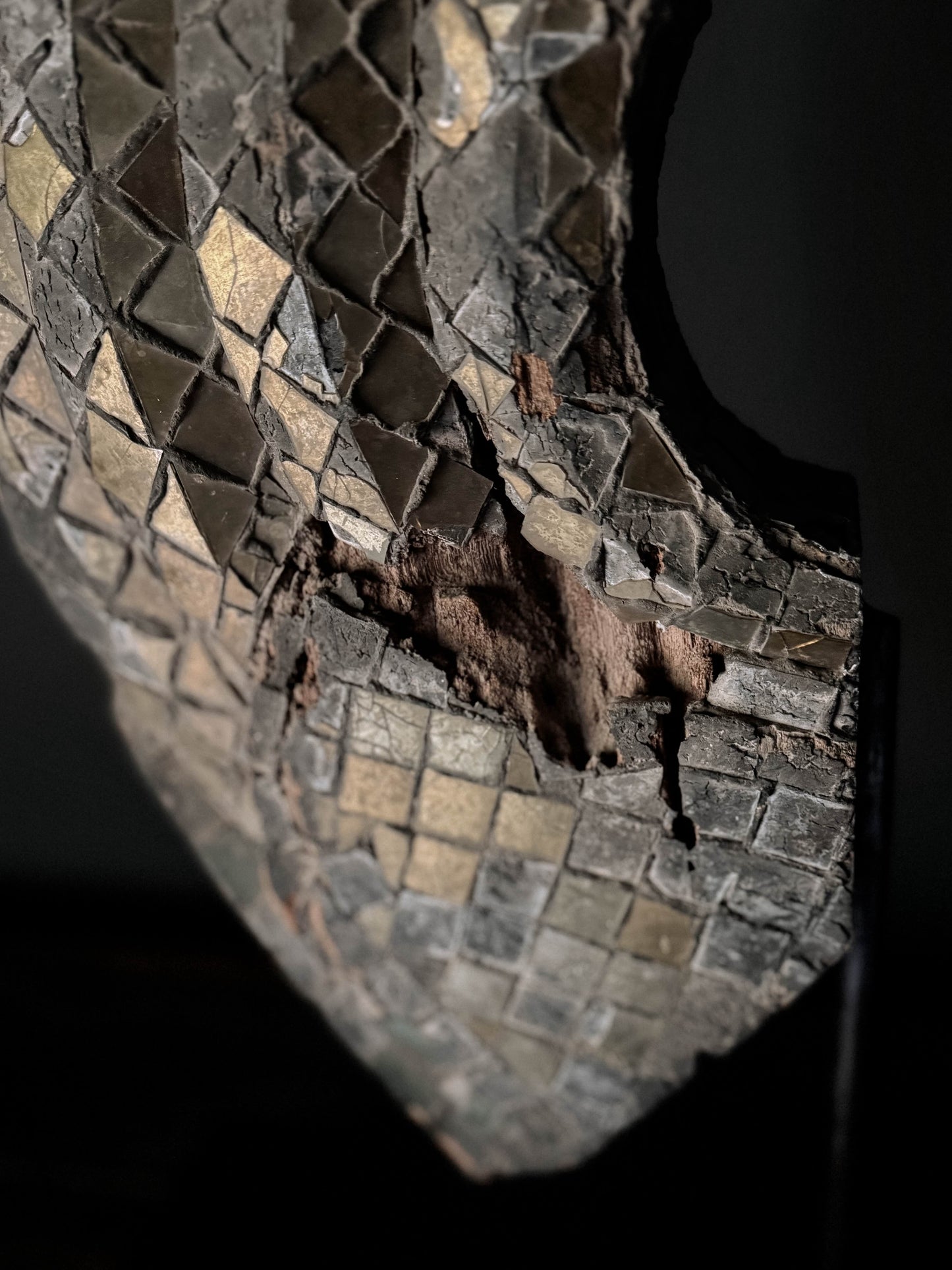 pair of antique Burmese chofas