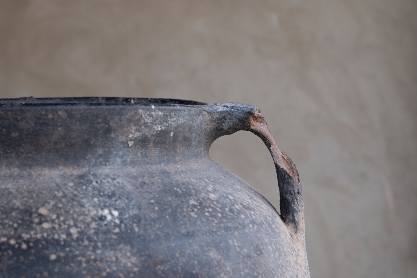 antique signature pot #2