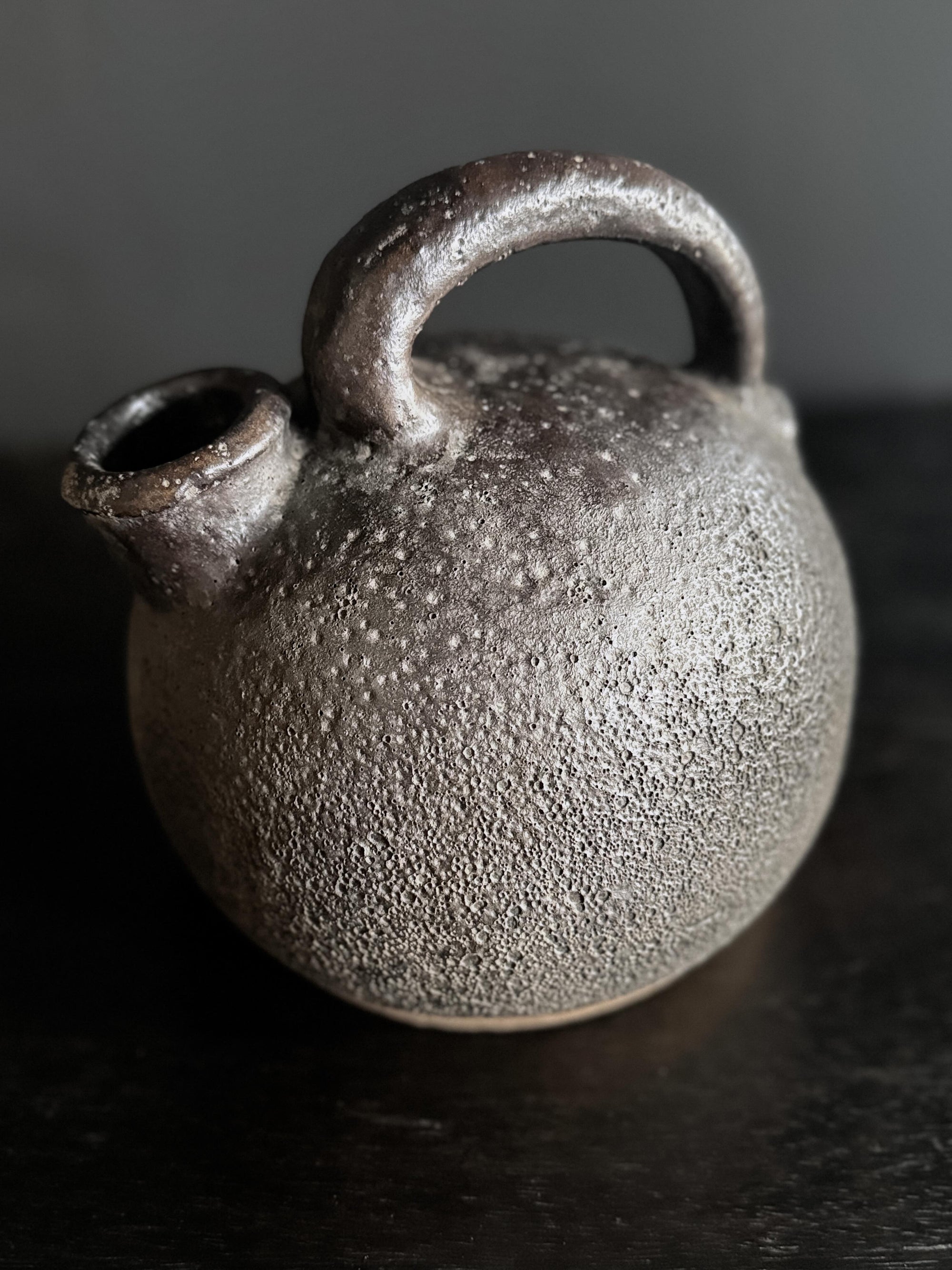 antique lava vessel – No. 2