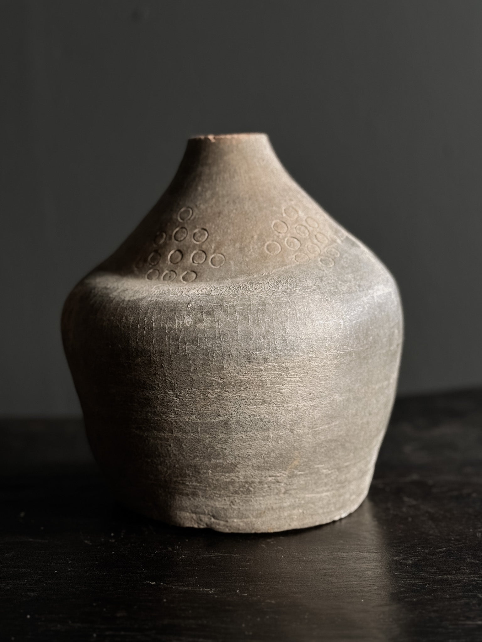low neck vessel – No. 1