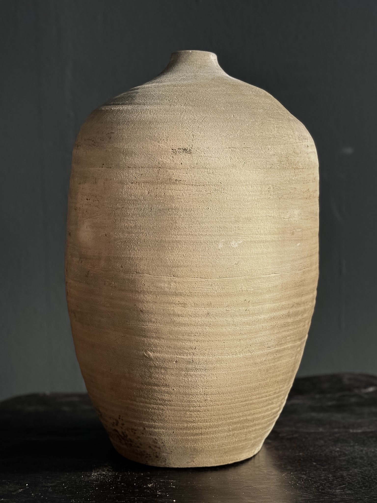 low neck vessel – No. 9