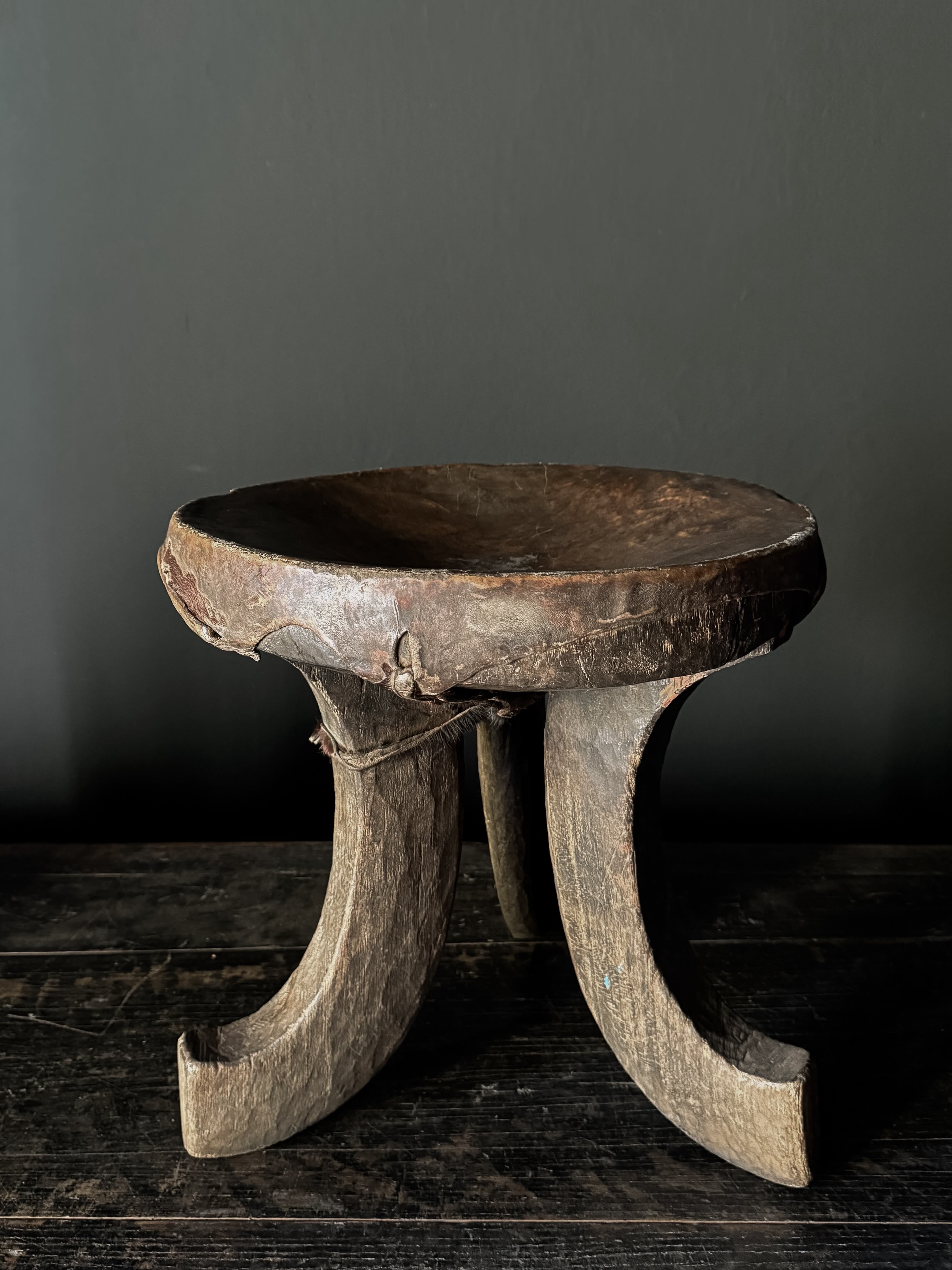 Oromo stool leather