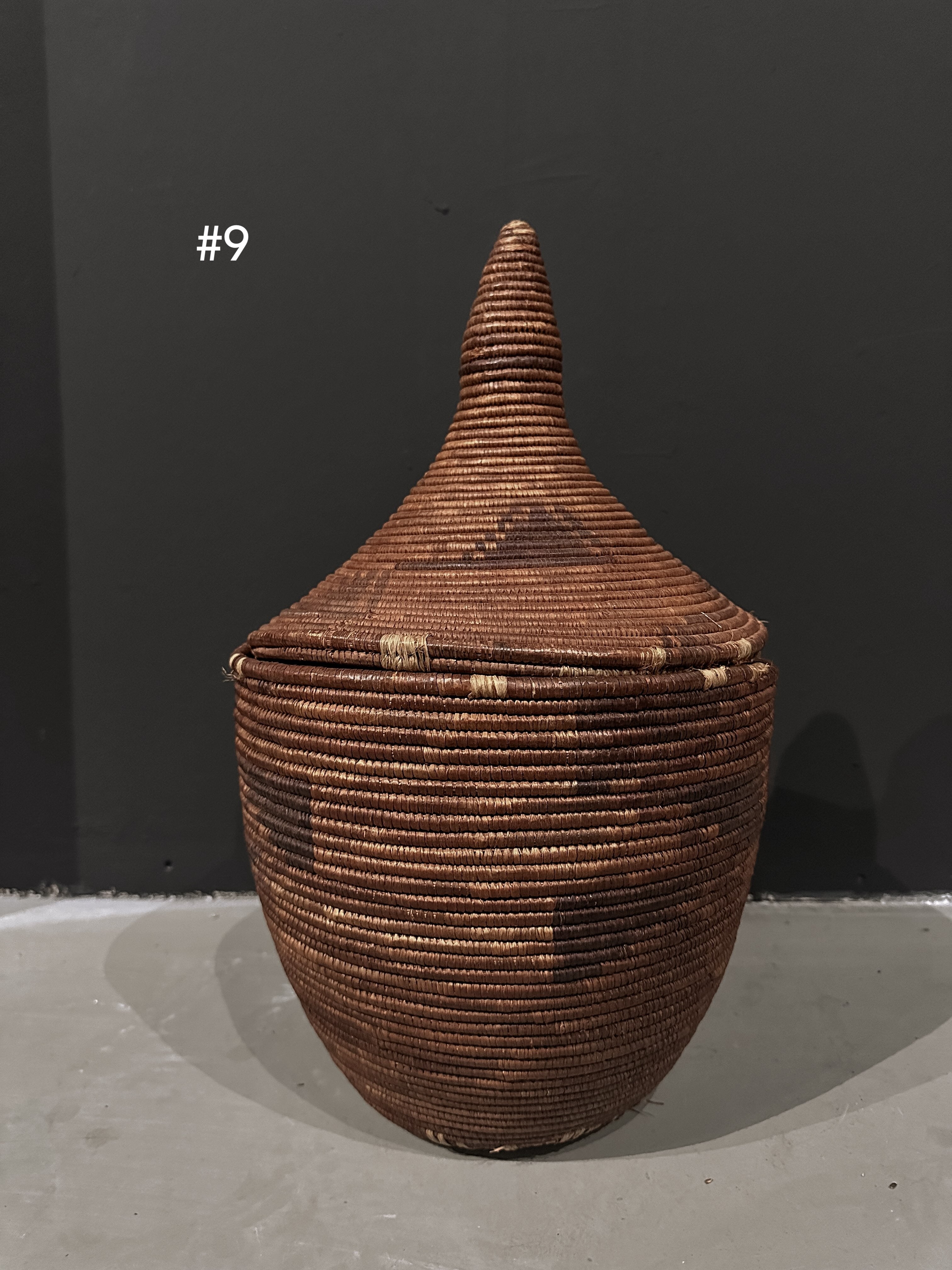 Vintage Rwanda basket size M