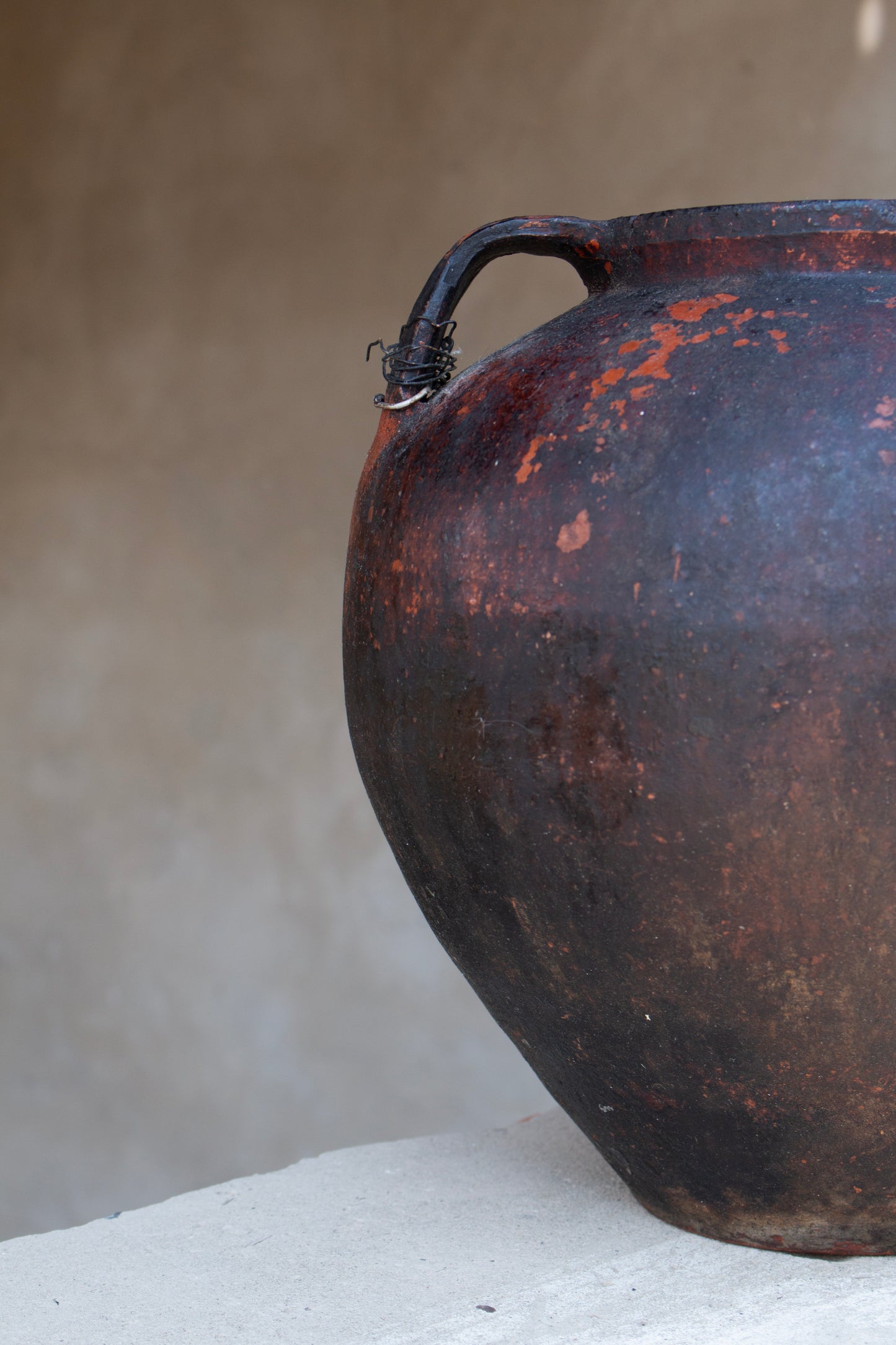 antique signature pot #10