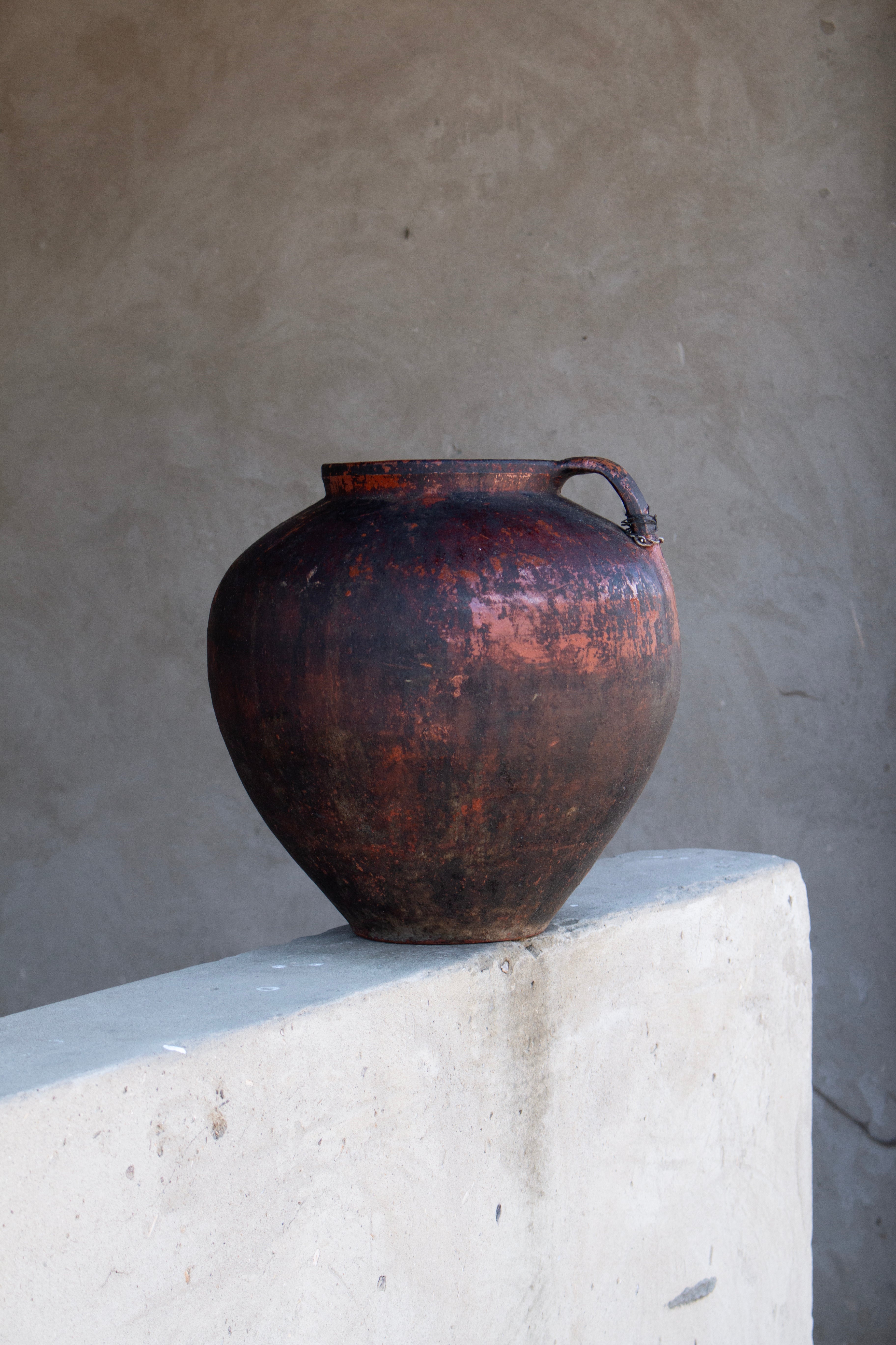 antique signature pot #10