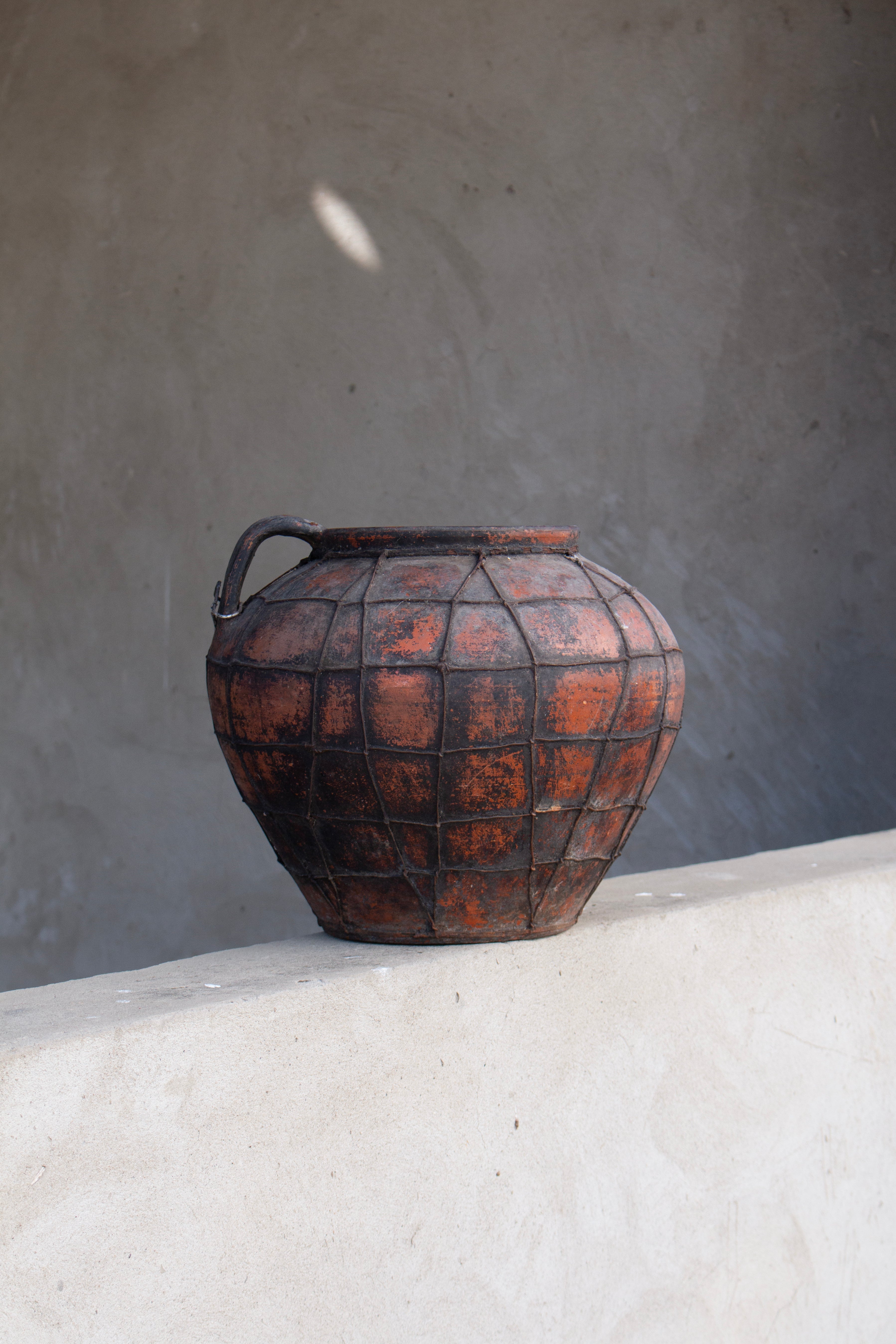 antique signature pot #14