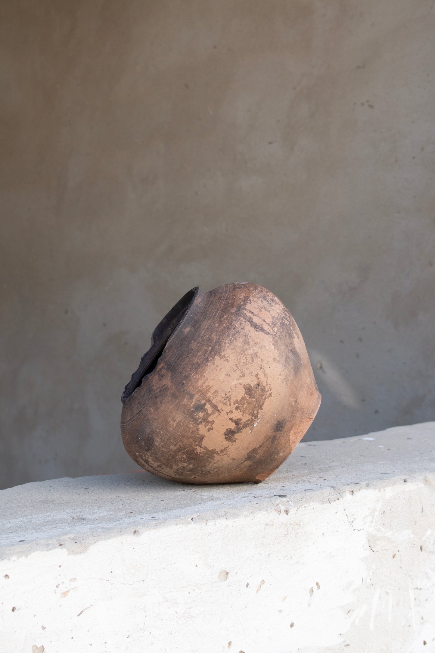 antique signature pot #15