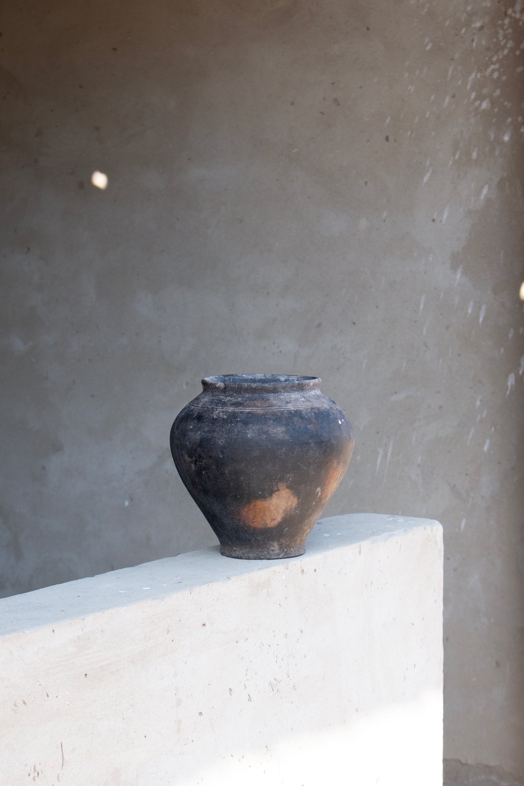 antique signature pot #16