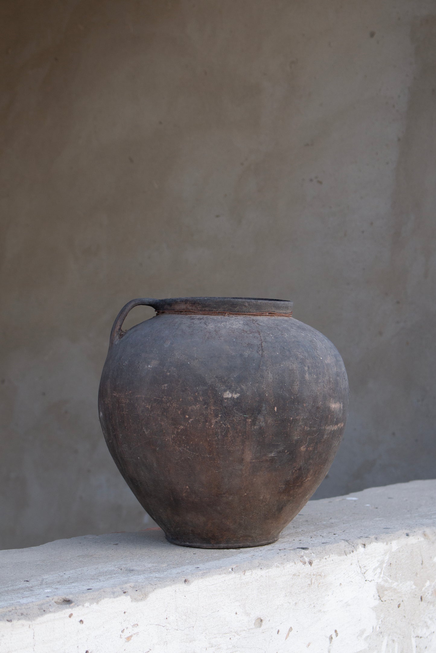 antique signature pot #18