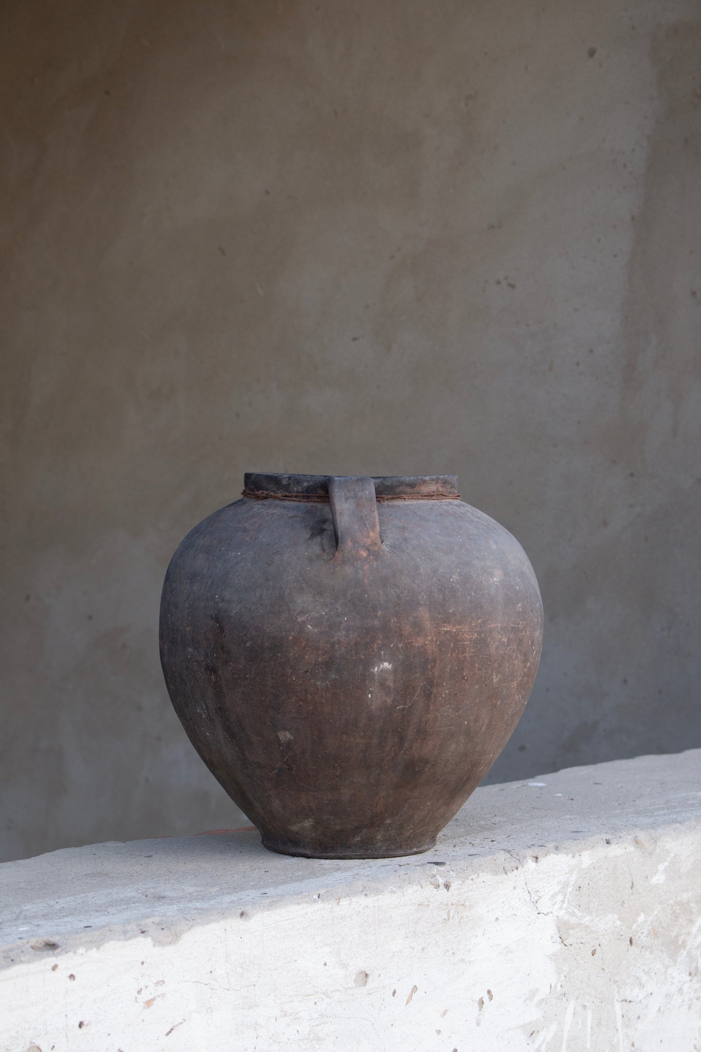 antique signature pot #18