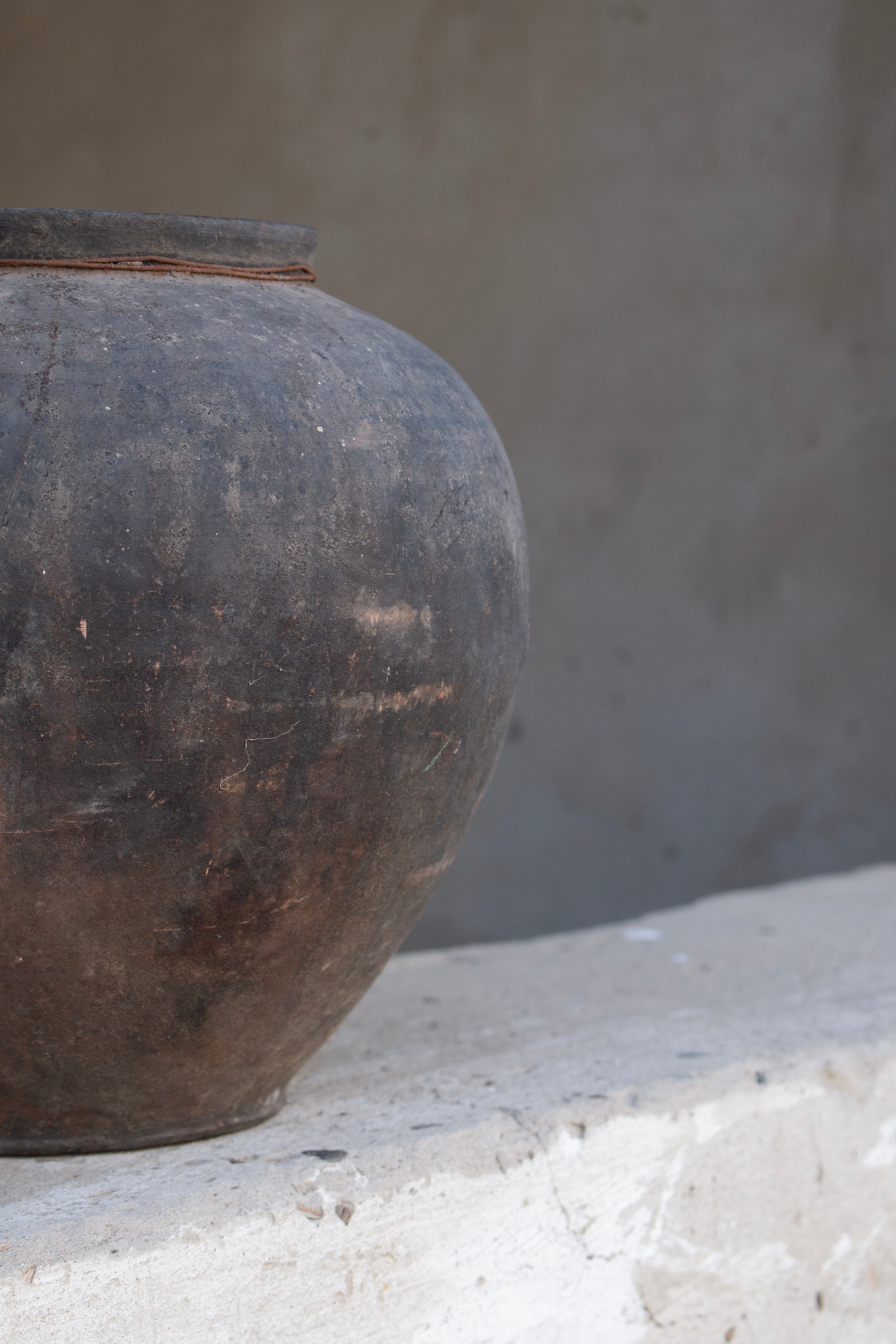 antique signature pot #18