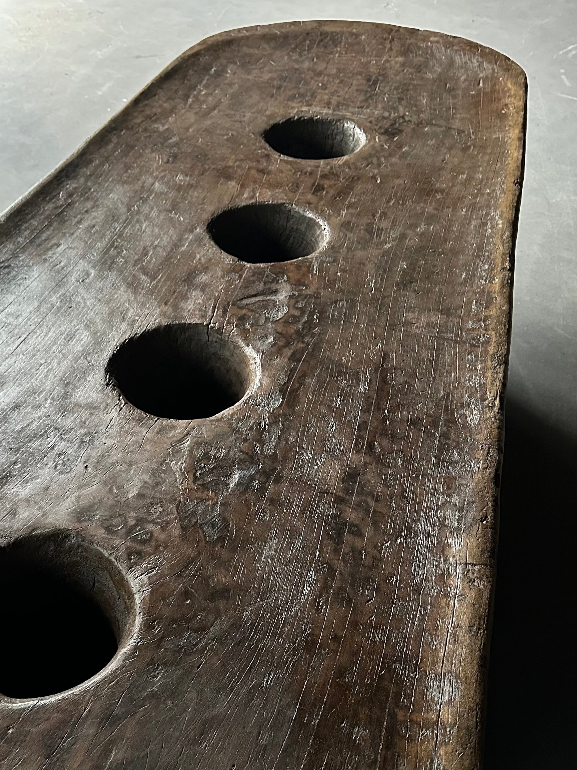 original Naga grinder table