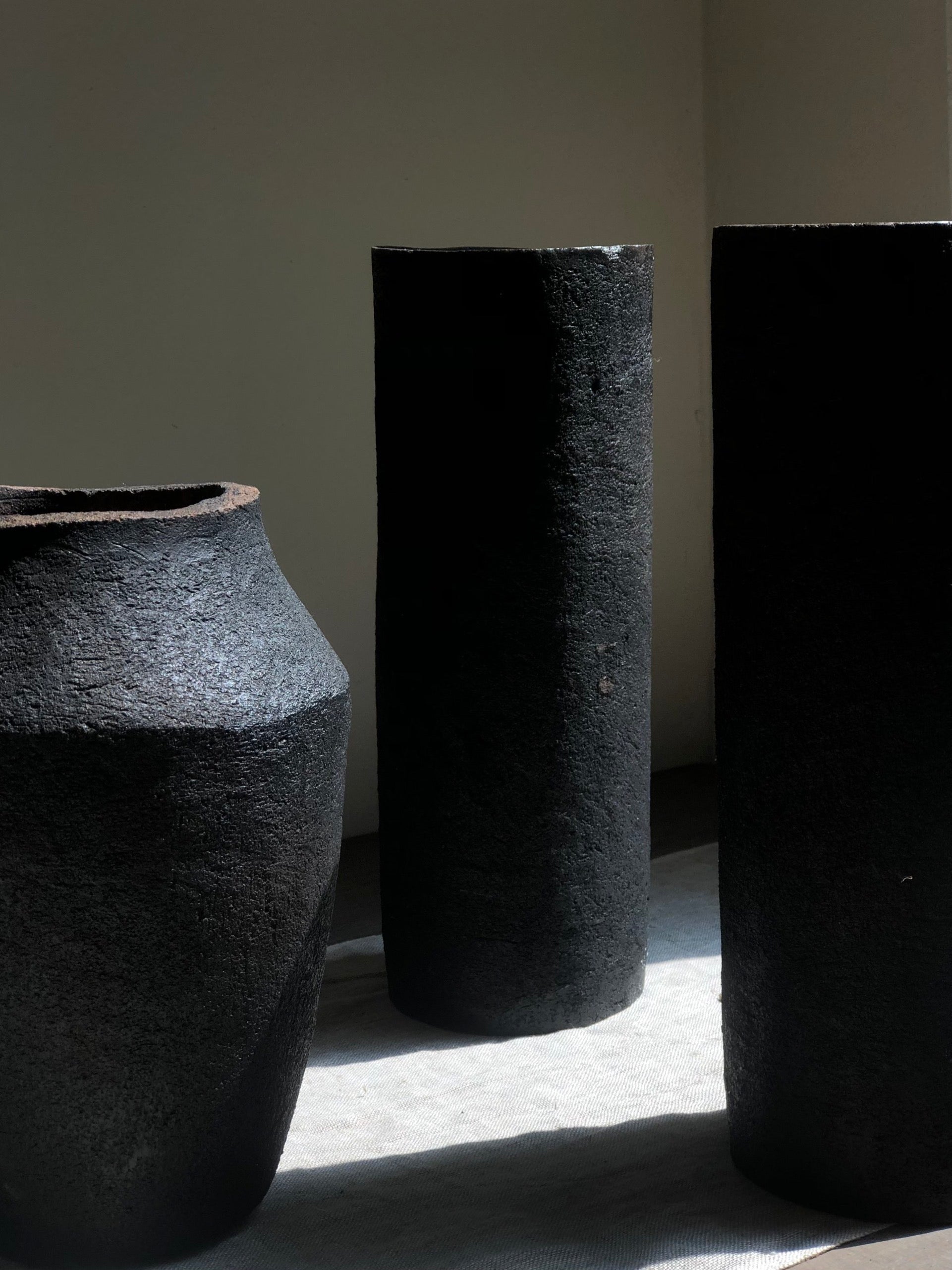 Vietnamese cylinder vase